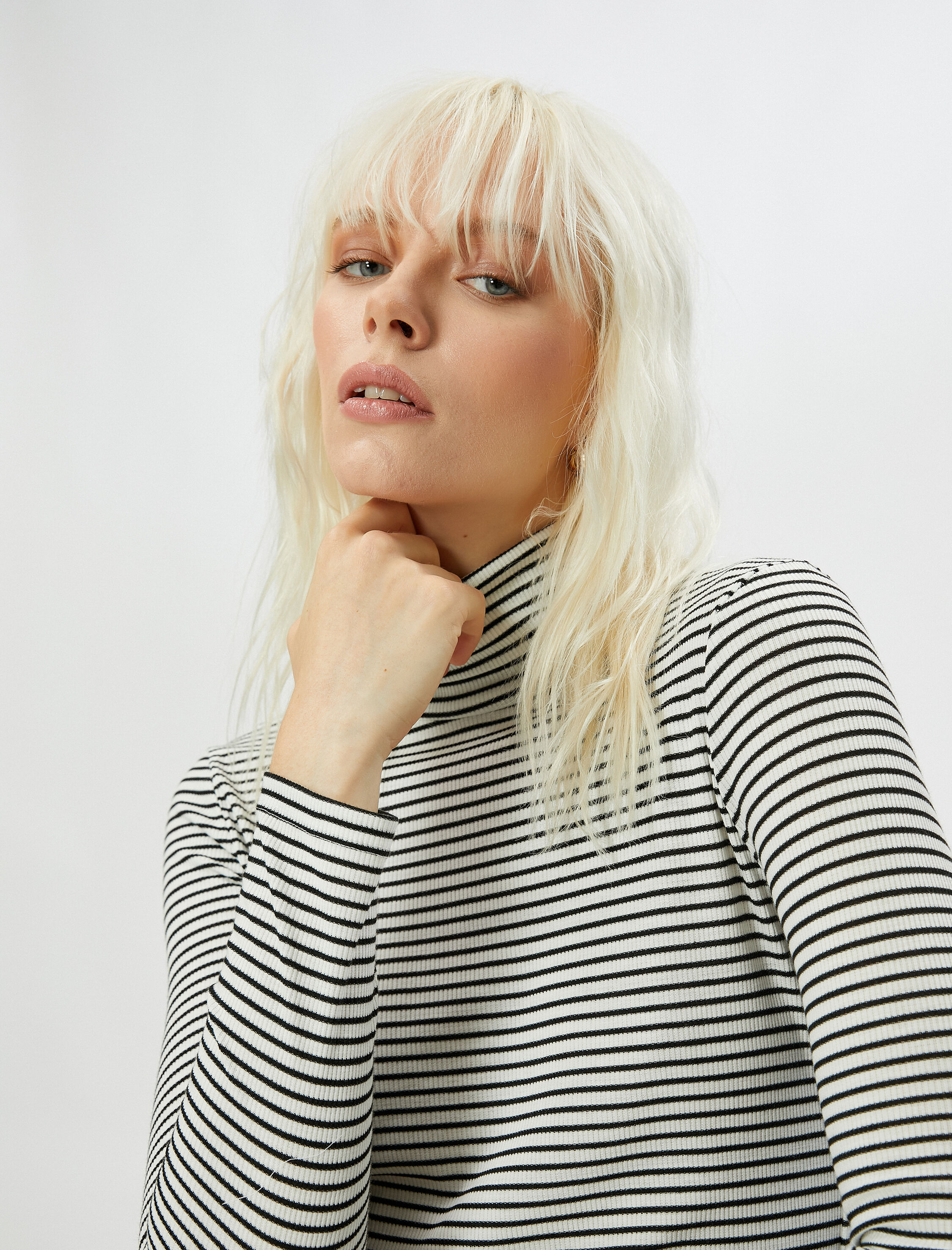   Uzun Kollu Tişört Balıkçı Yaka Viskon Karışımlı