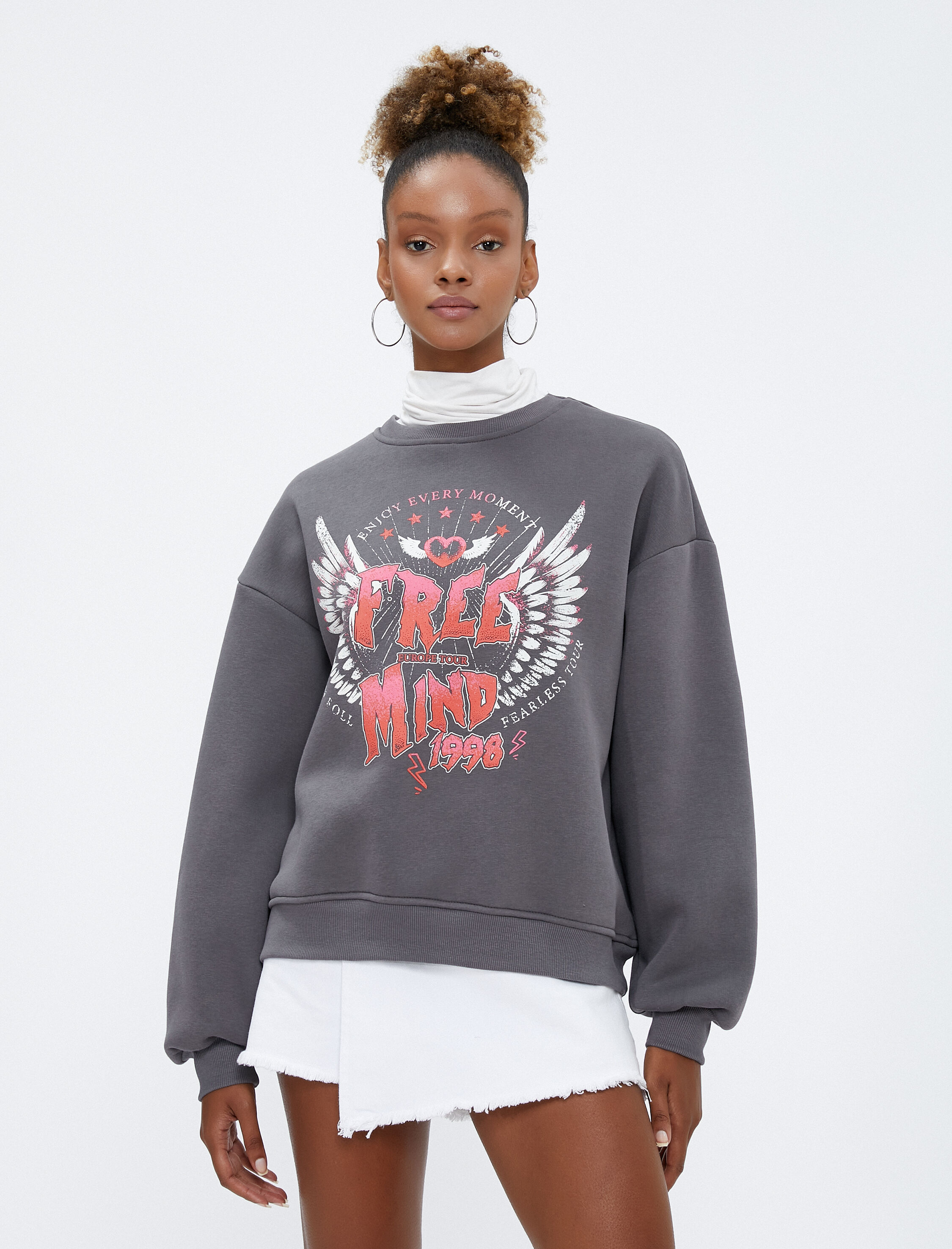   Şardonlu Slogan Baskılı Sweatshirt Bisiklet Yaka Rahat Kesim Uzun Kollu