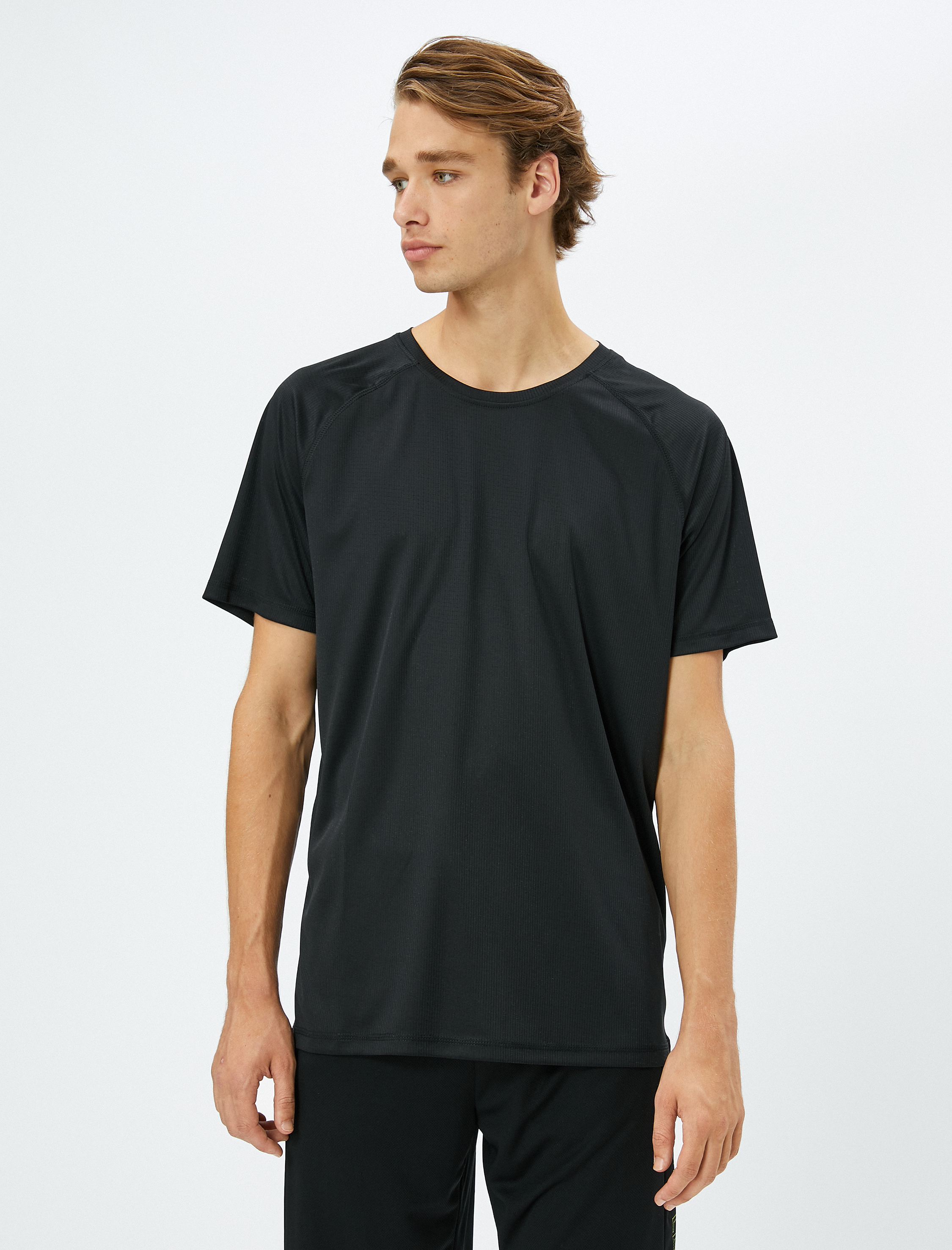   Basic Spor Tişört Reglan Kol Bisiklet Yaka Dokulu