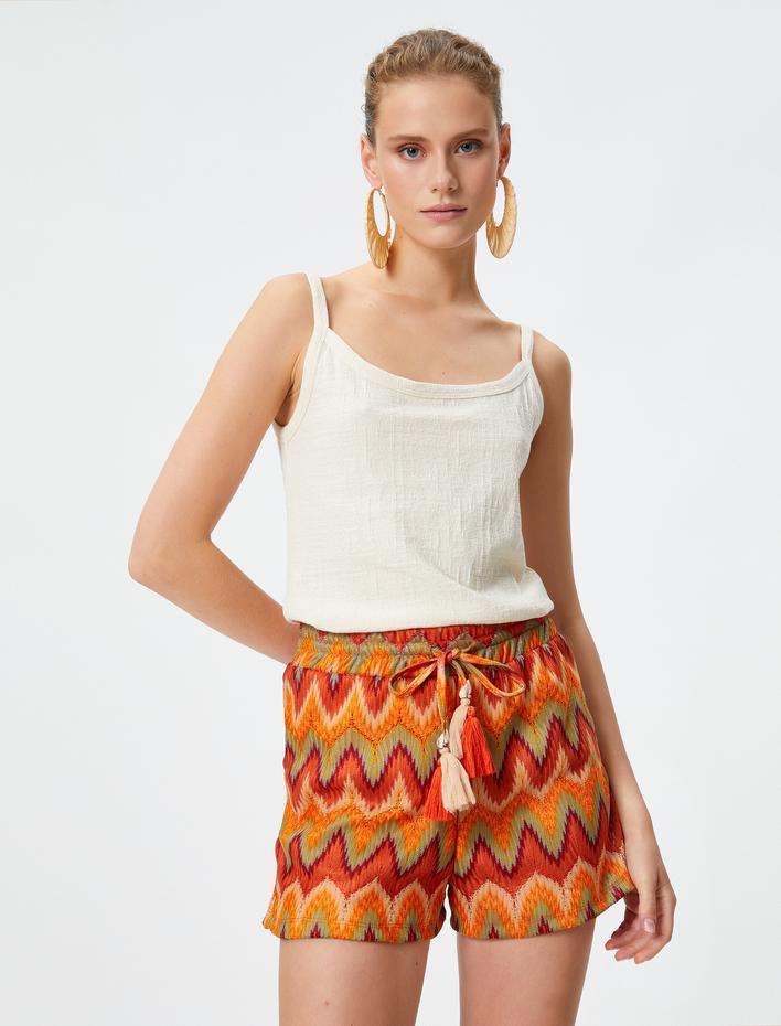  Koton X Şahika Ercümen - Püskül Detaylı Beli Bağcıklı Mini Şort