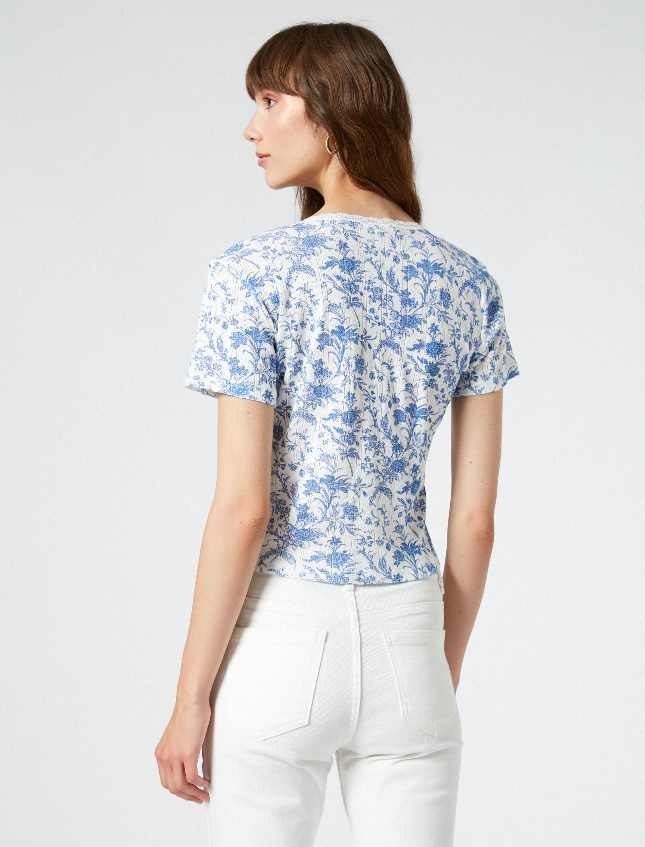   Melis Ağazat X Koton - Çiçekli Kısa Kollu Crop Tişört