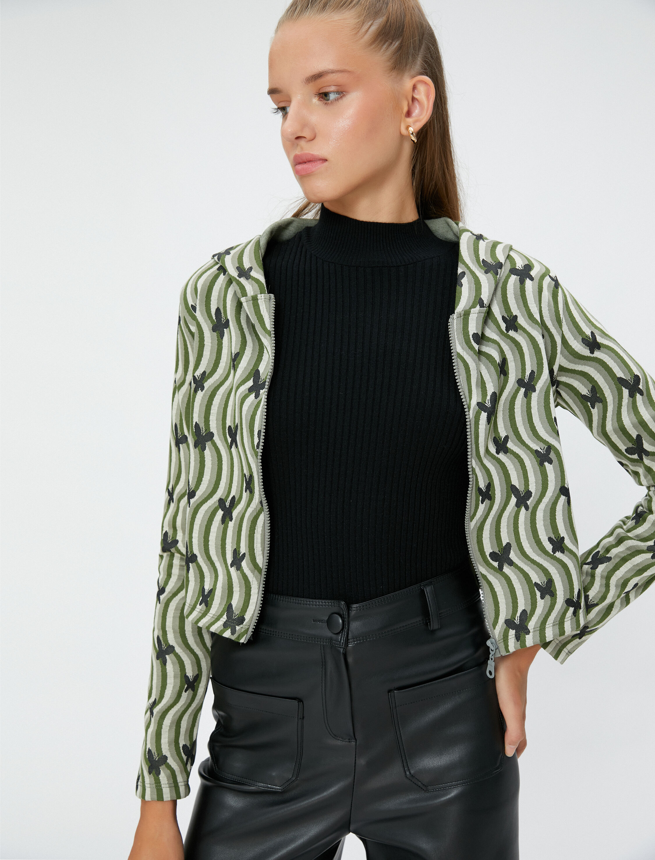   Fermuarlı Hırka Kapüşonlu Kelebek İşlemeli