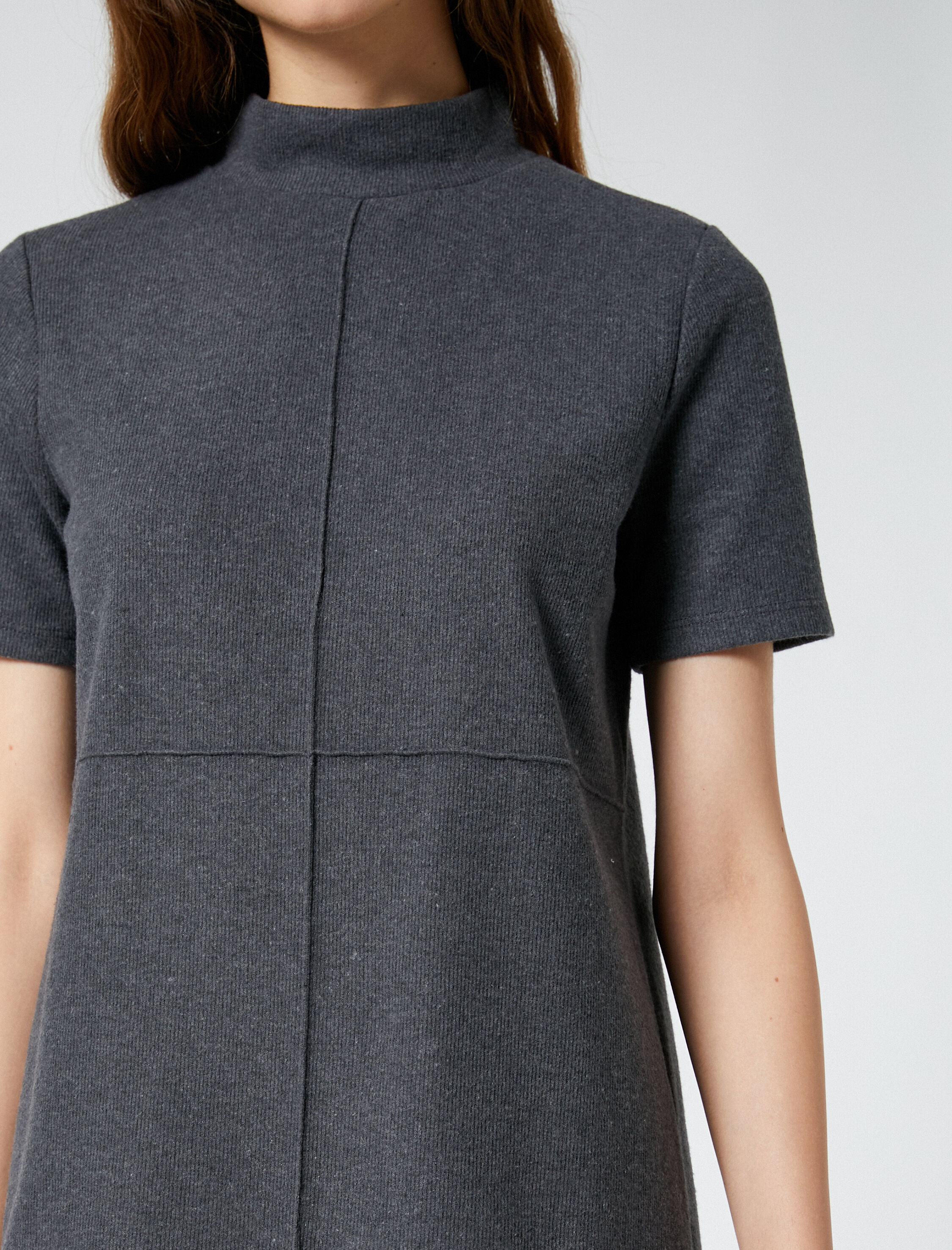   Mini Triko Elbise Dik Yaka Kısa Kollu