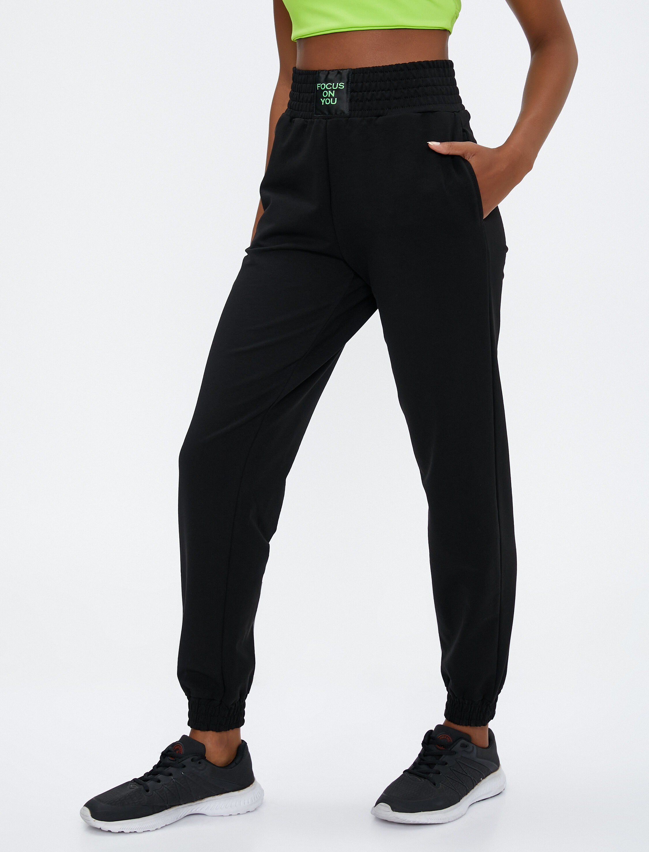   Jogger Eşofman Altı Etiket Detaylı Cepli Yüksek Bel