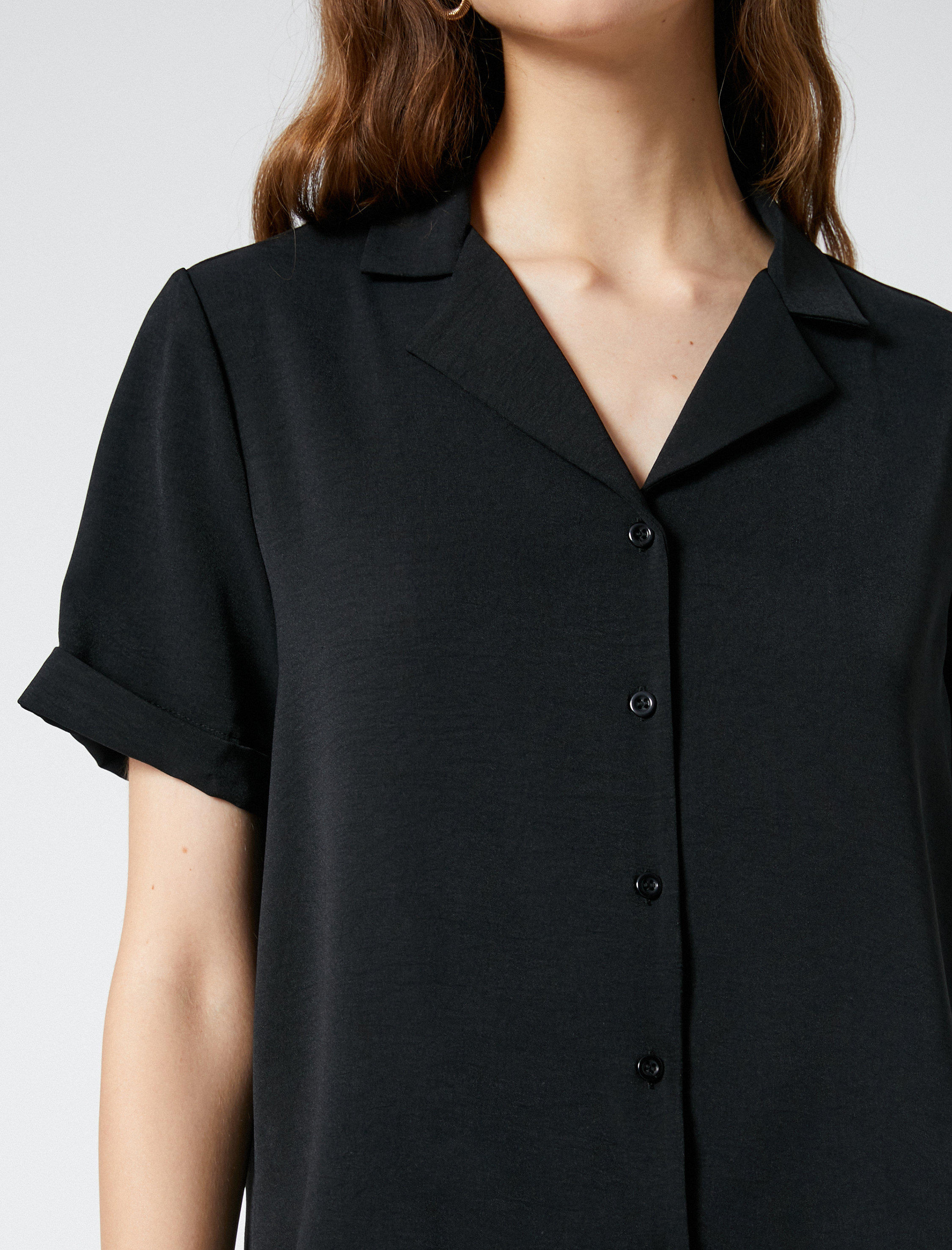   Kısa Kollu Gömlek Dokulu Düğmeli Klasik Yaka