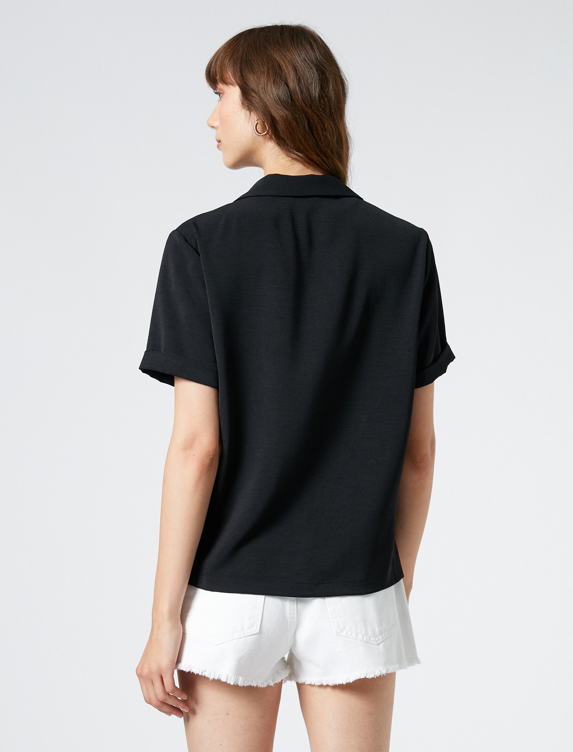   Kısa Kollu Gömlek Dokulu Düğmeli Klasik Yaka