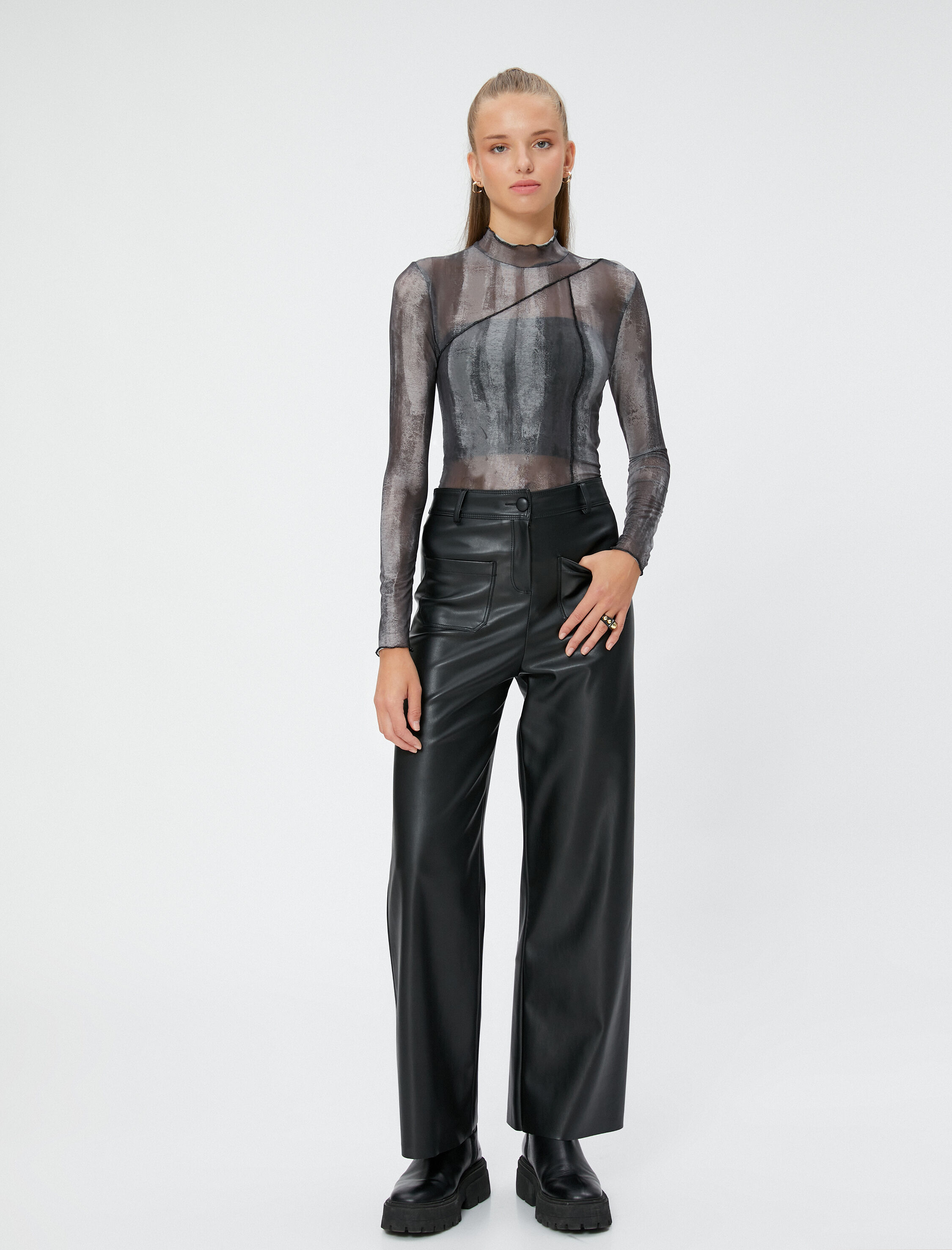   Uzun Kollu Tişört Batik Transparan Görünümlü Dikiş Detaylı