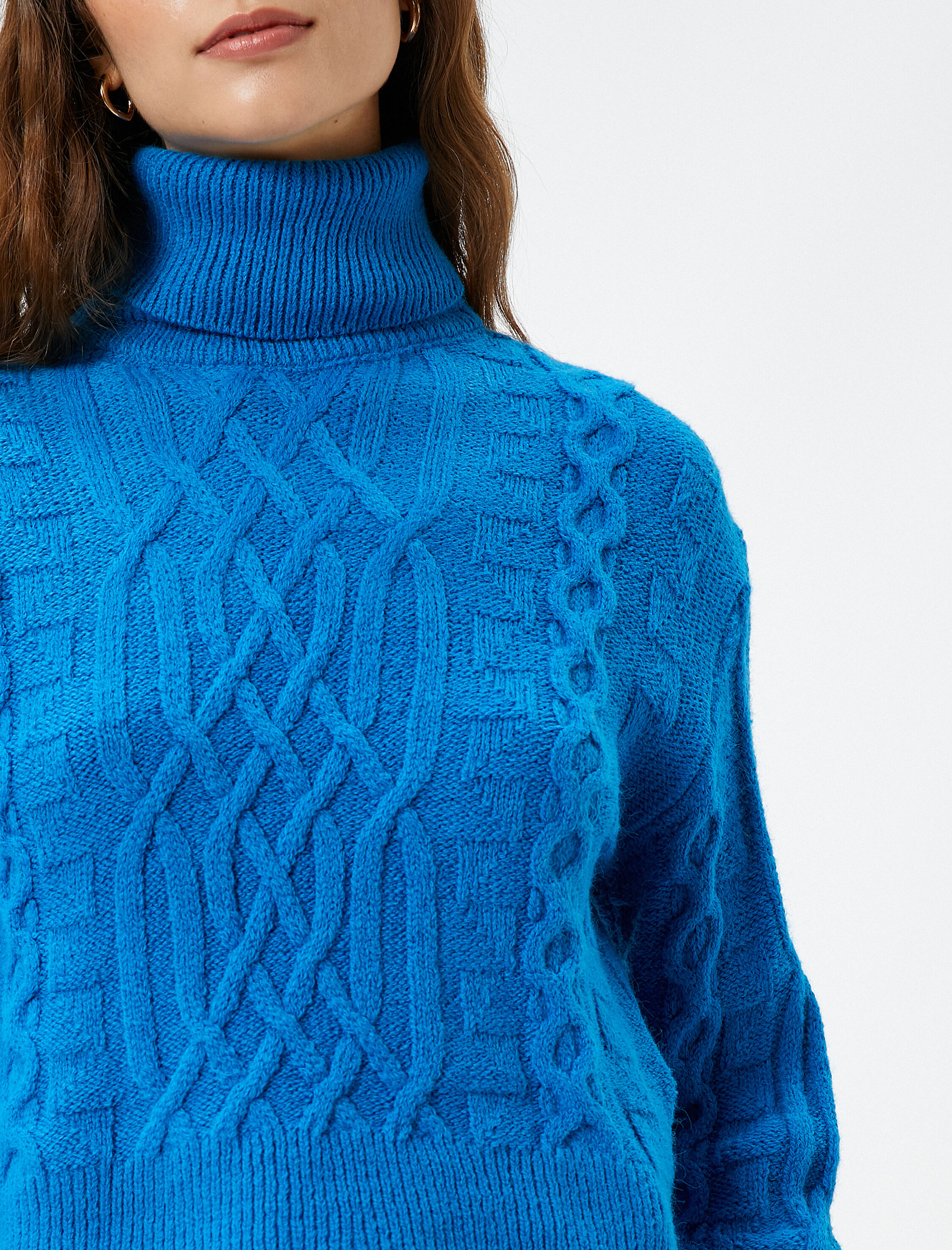   Uzun Kollu Boğazlı Kazak