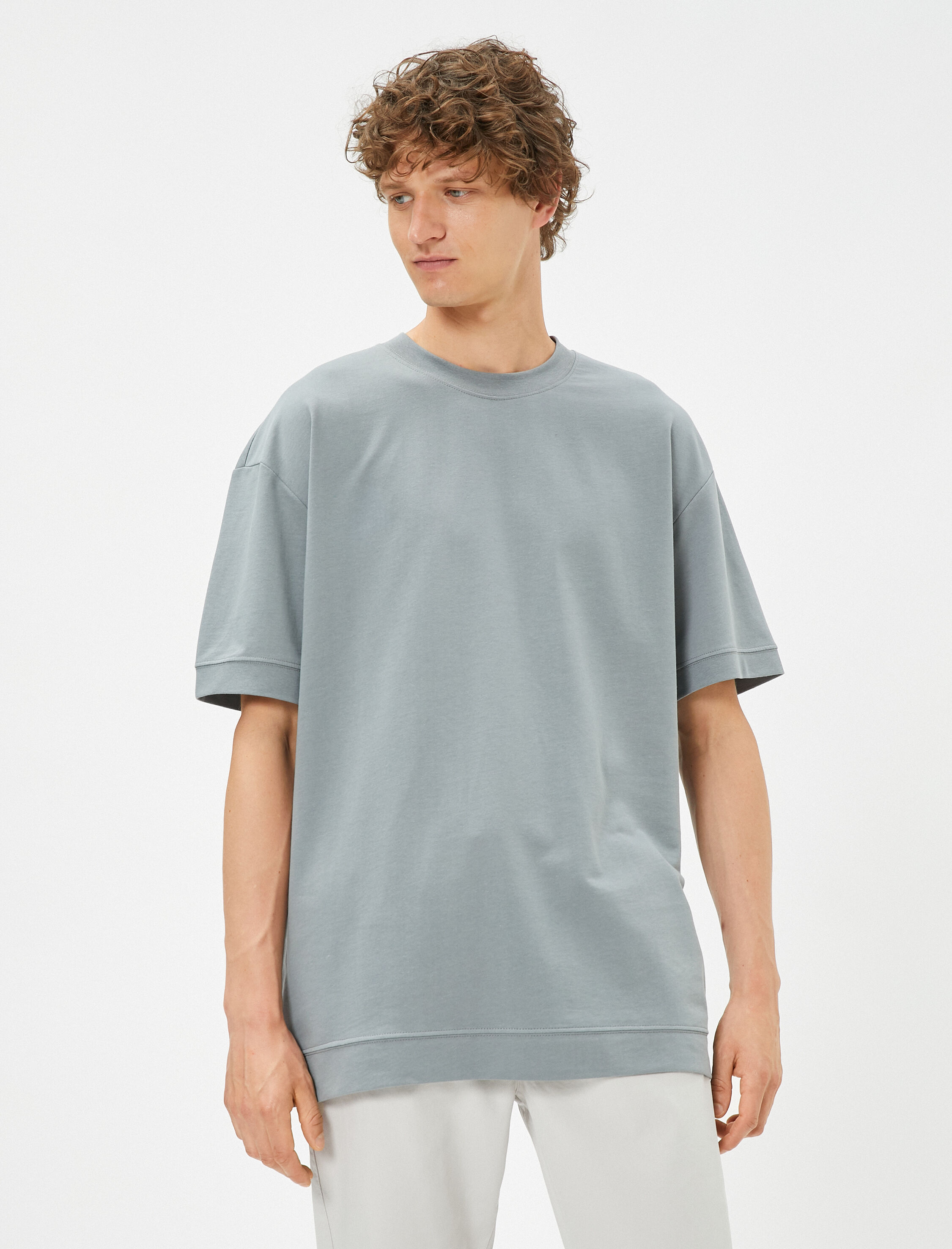   Basic Oversize Tişört Bisiklet Yaka Dikiş Detaylı Pamuklu