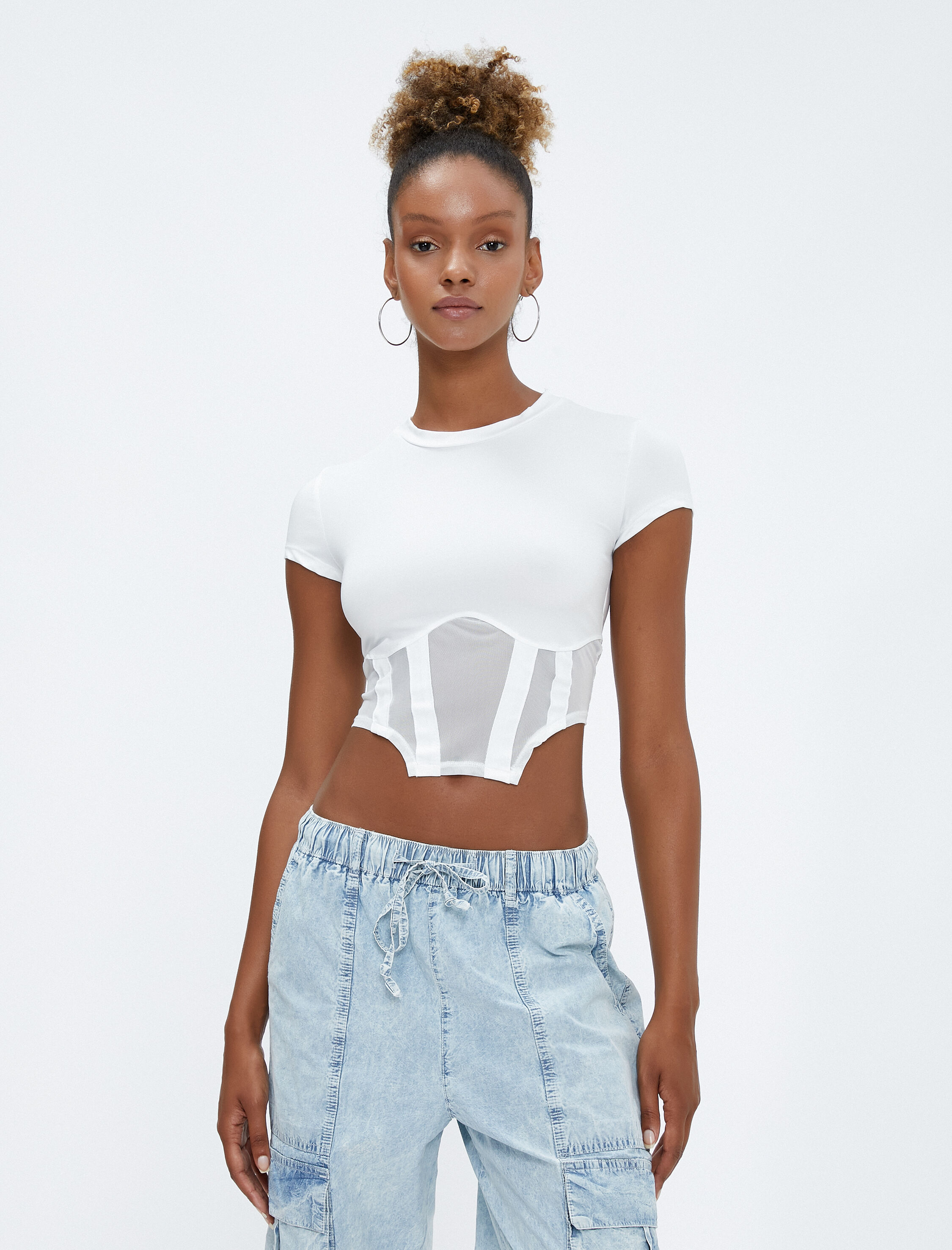   Crop Tişört Bisiklet Yaka Slim Fit Korse Görünümlü