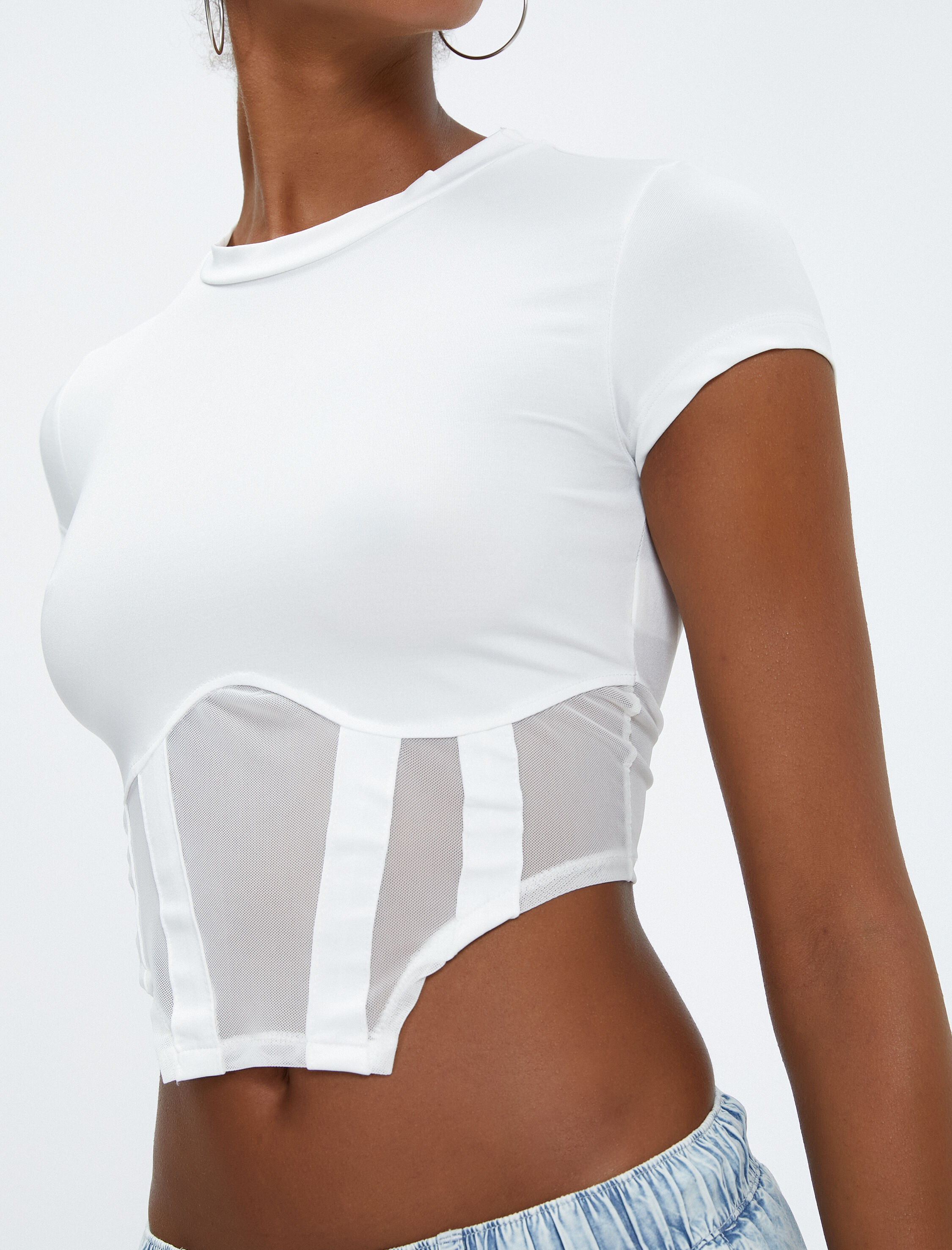   Crop Tişört Bisiklet Yaka Slim Fit Korse Görünümlü