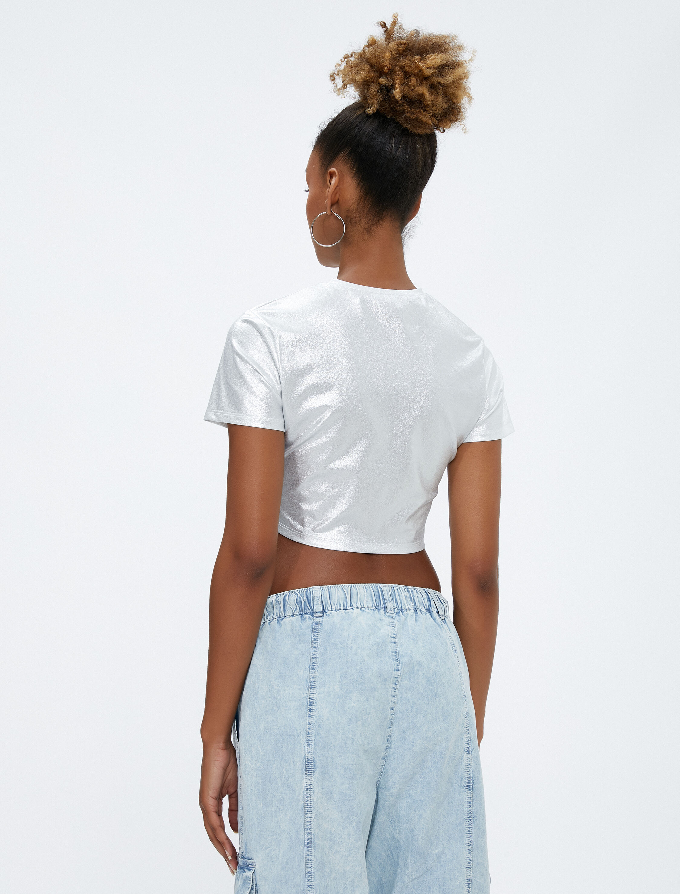   Crop Tişört Metalik Sim Detaylı Bisiklet Yaka Slim Fit Kısa Kollu