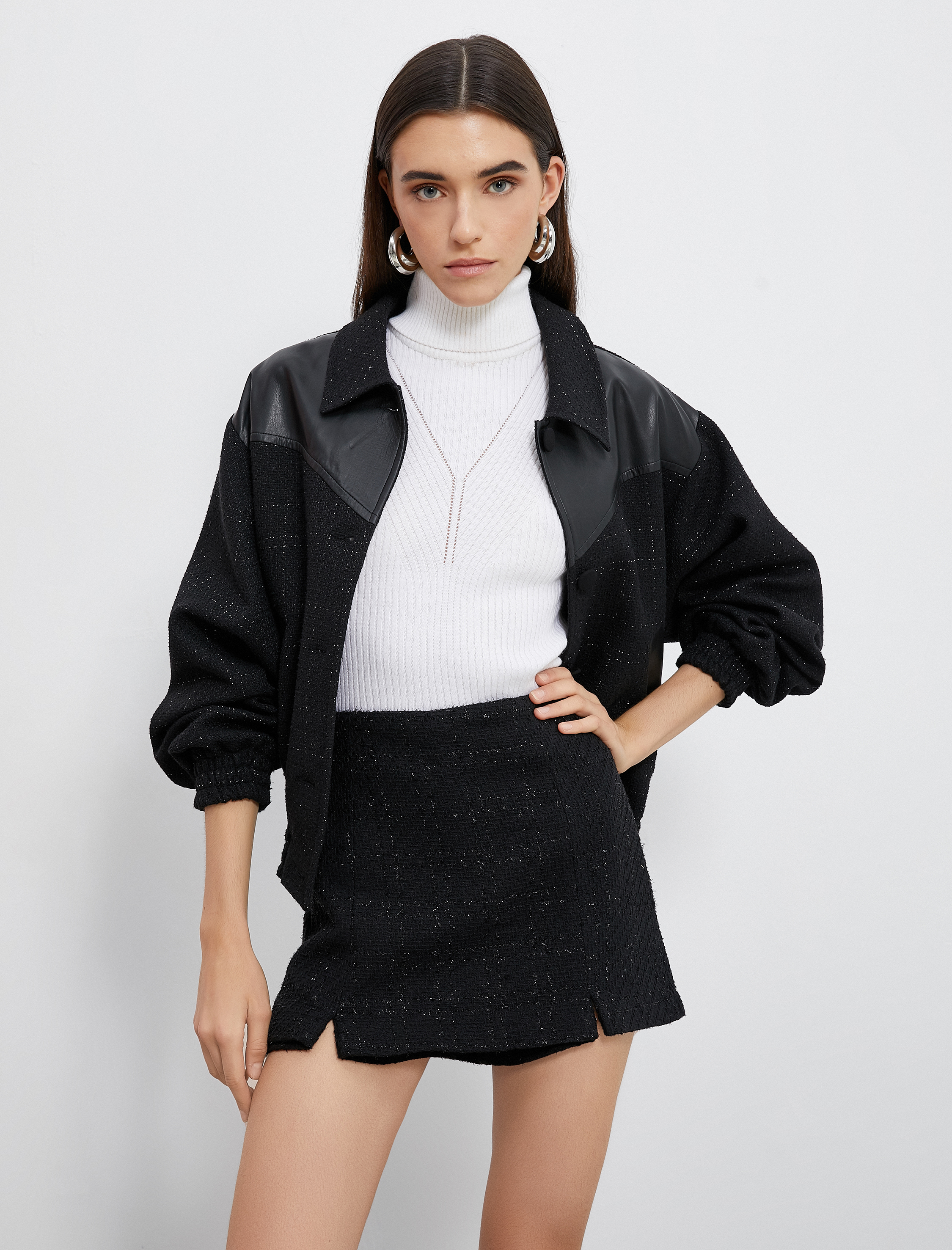   Tüvit Mini Etek Çift Yırtmaçlı