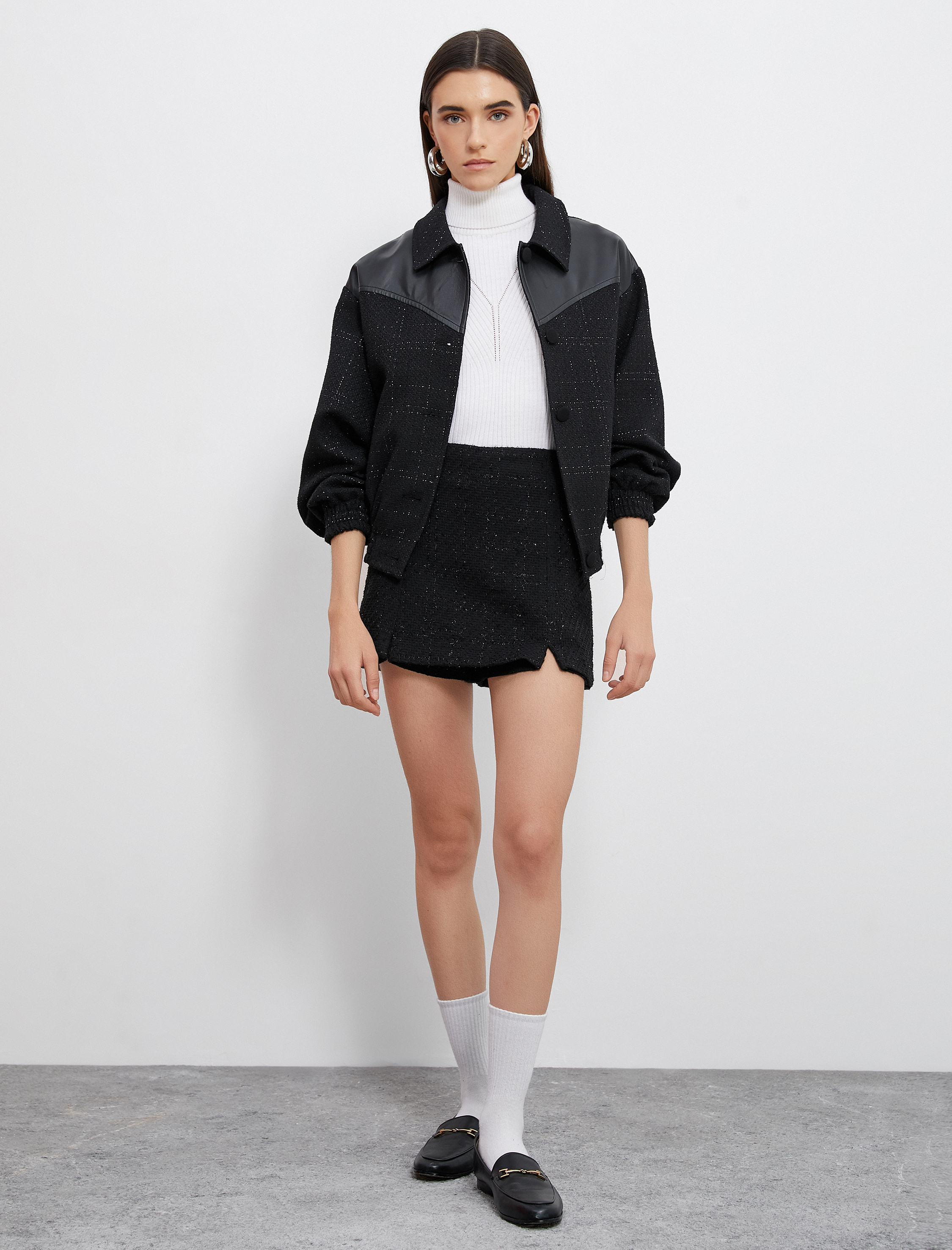   Tüvit Mini Etek Çift Yırtmaçlı