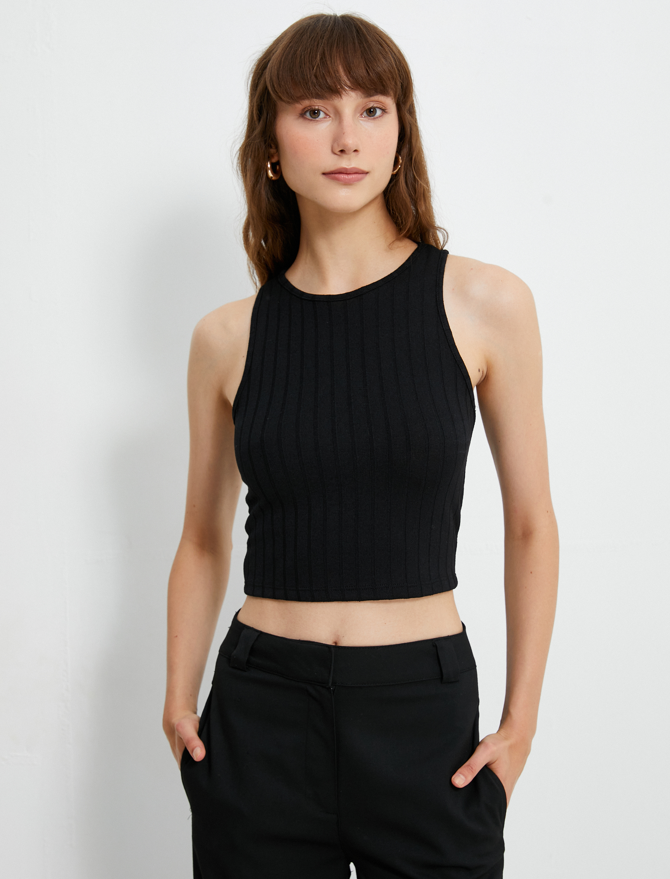Crop Atlet Bisiklet Yaka Kolsuz