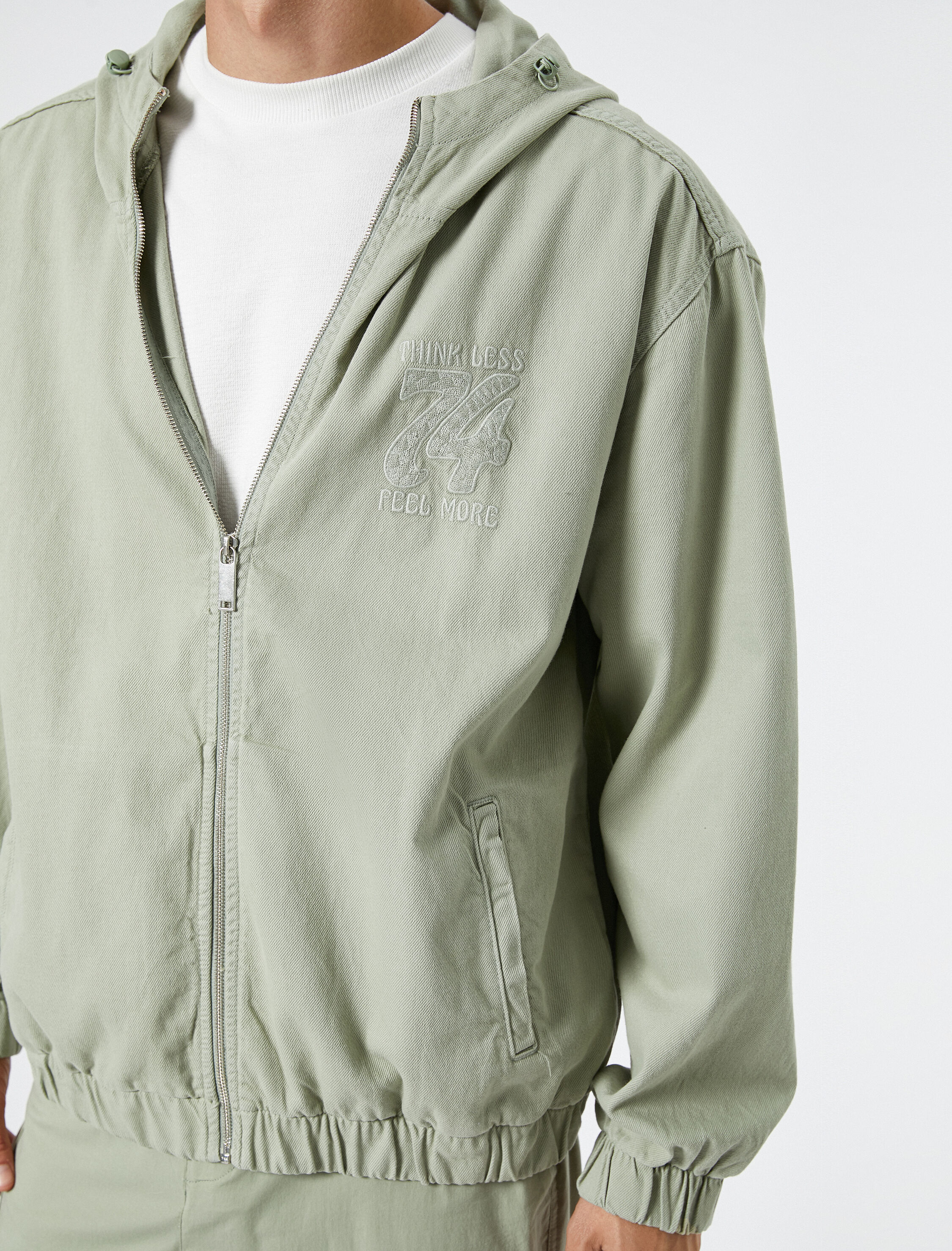 Kot Ceket Kolej İşlemeli Kapşonlu Fermuarlı Cepli Rahat Kesim