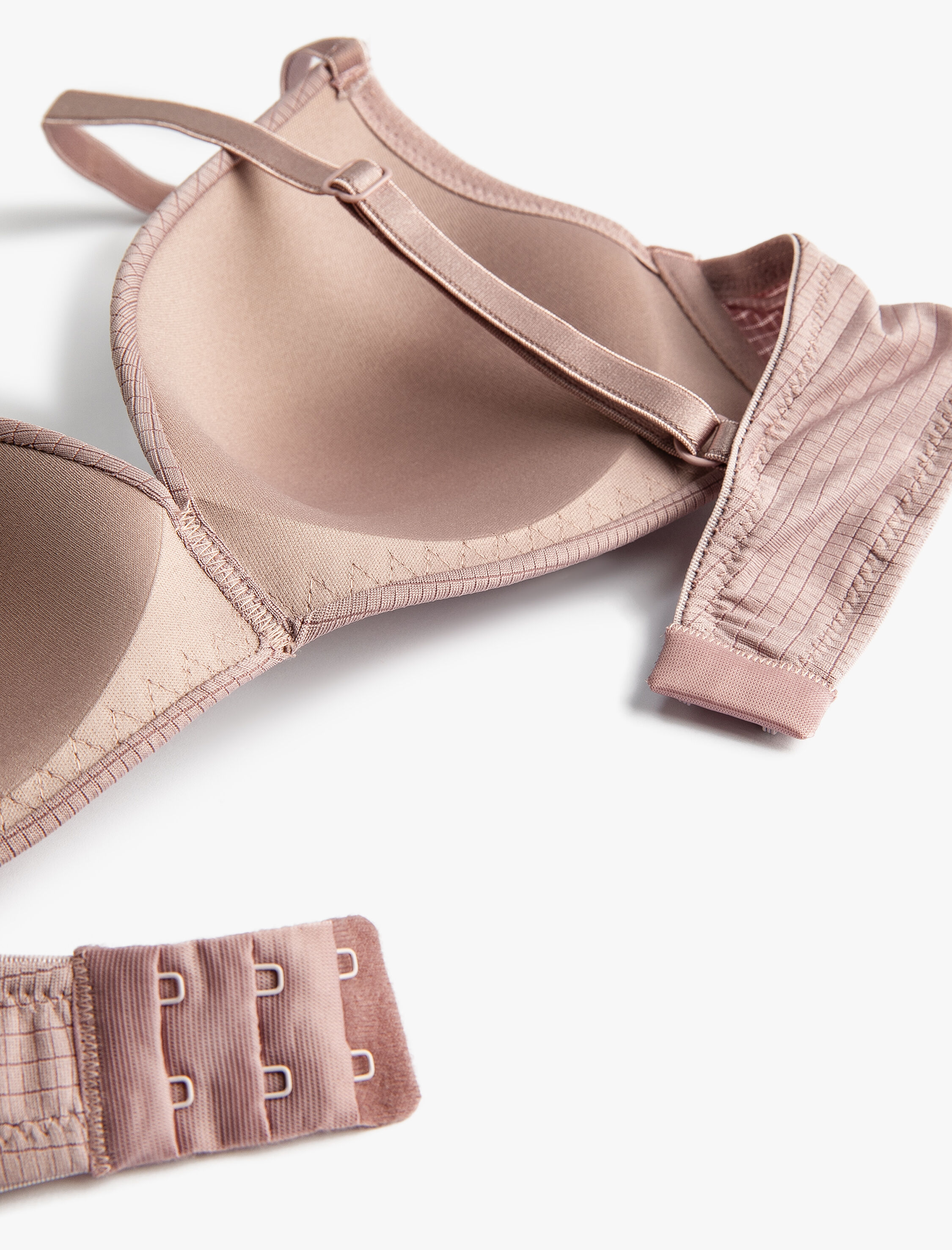   Dolgusuz Balensiz Sütyen Kapsız Dokulu