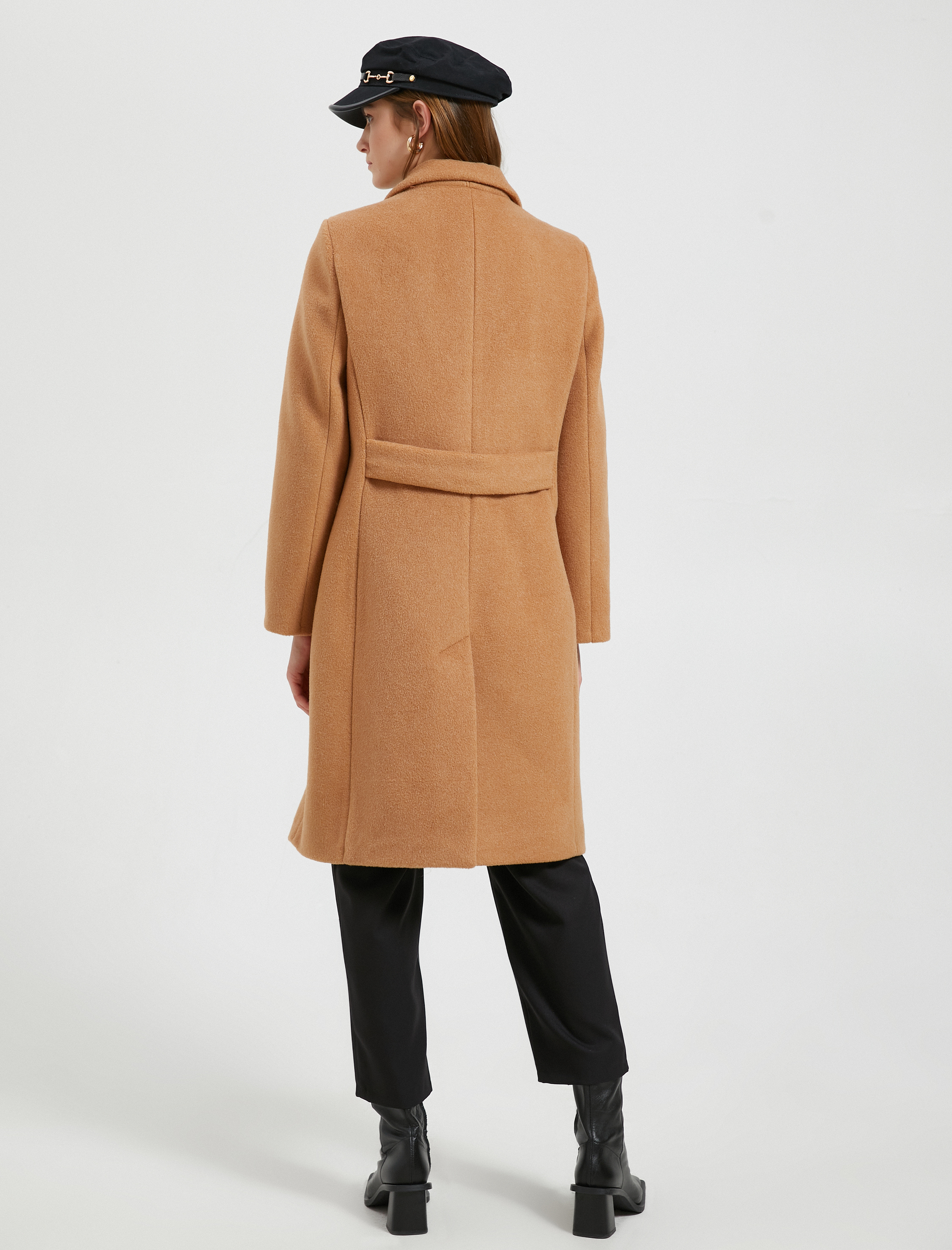   Uzun Kaşe Kaban Cep Detaylı Düğmeli Kruvaze Astarlı