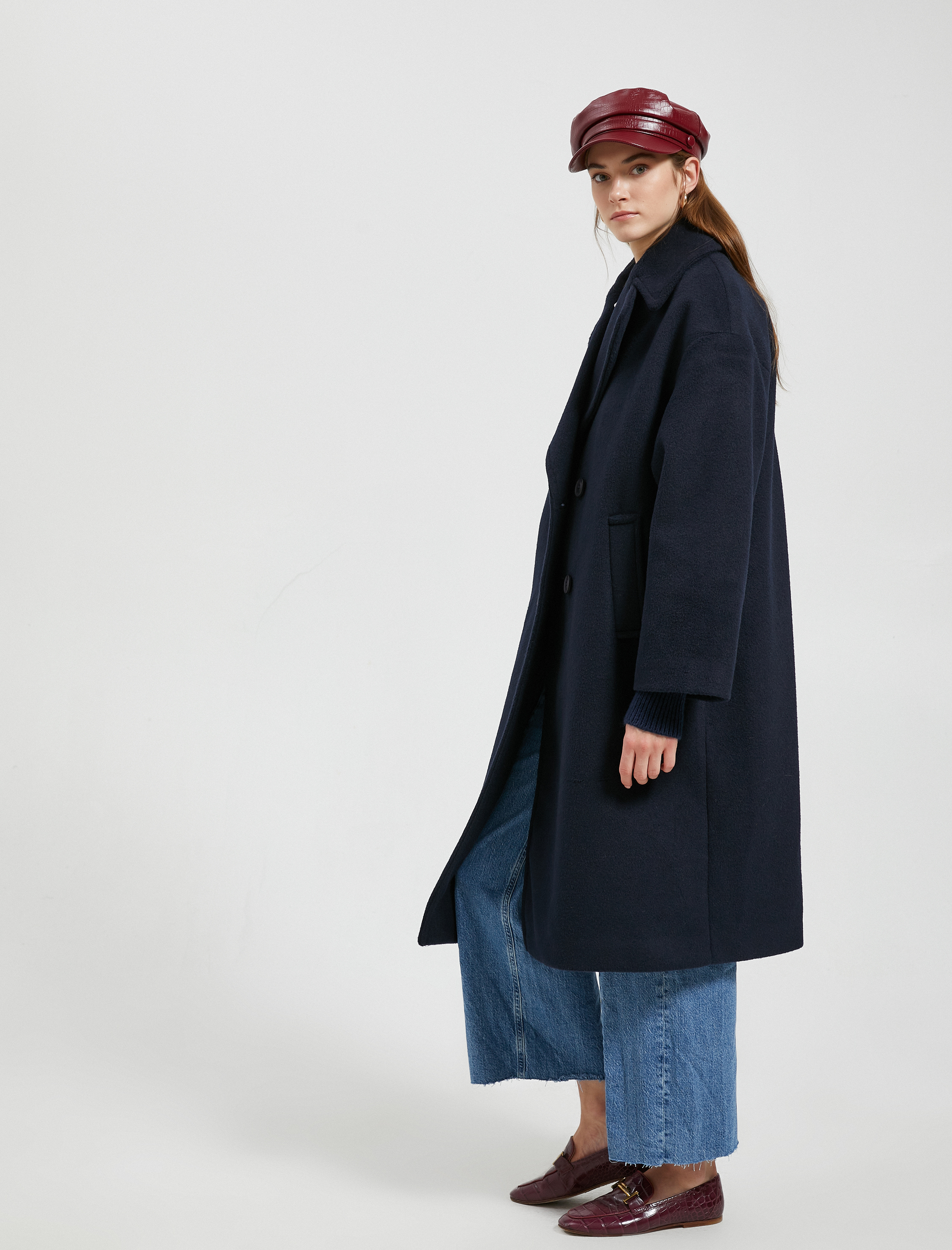   Kaşe Kaban Kruvaze Kapama Düğmeli Cep Detaylı