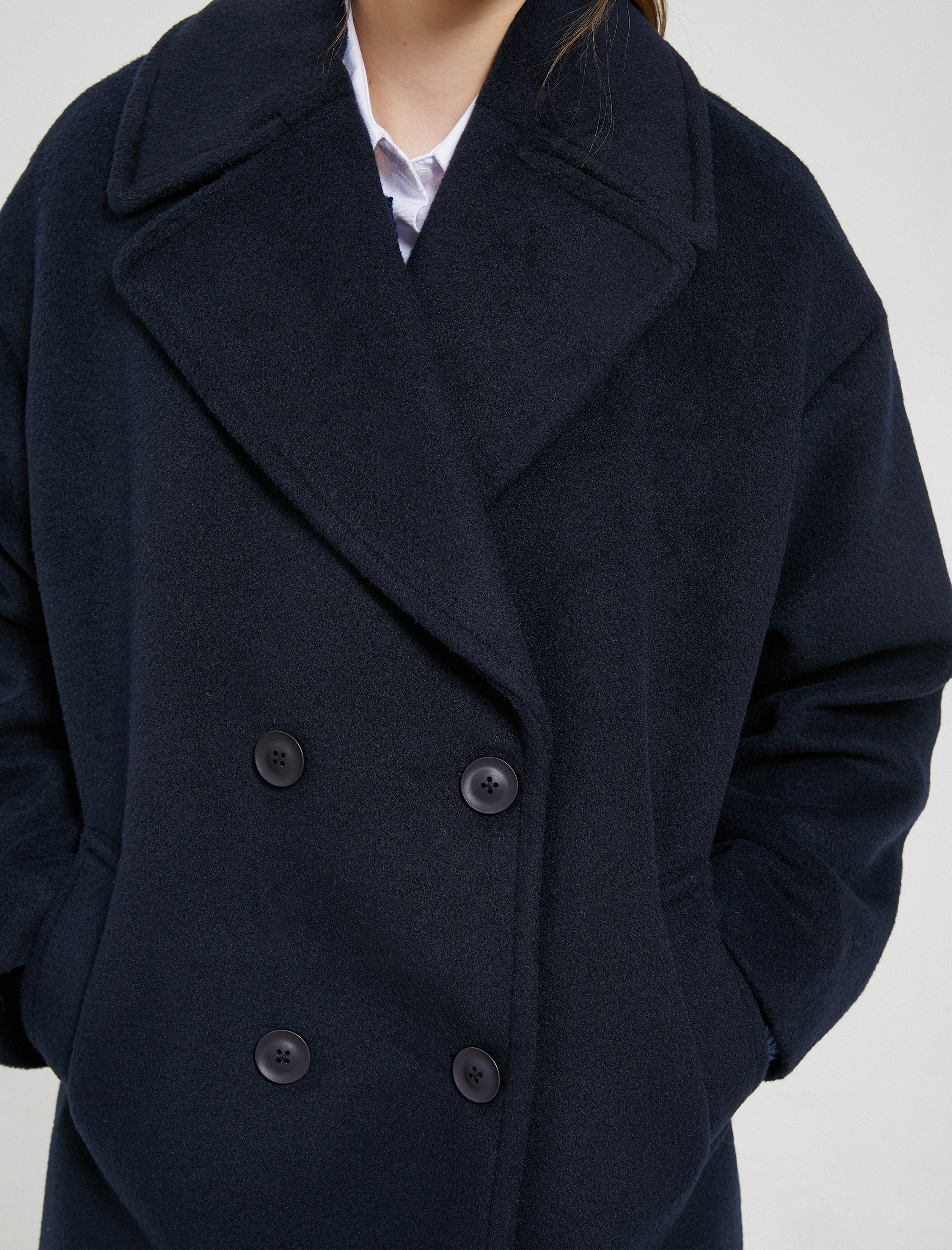   Kaşe Kaban Kruvaze Kapama Düğmeli Cep Detaylı