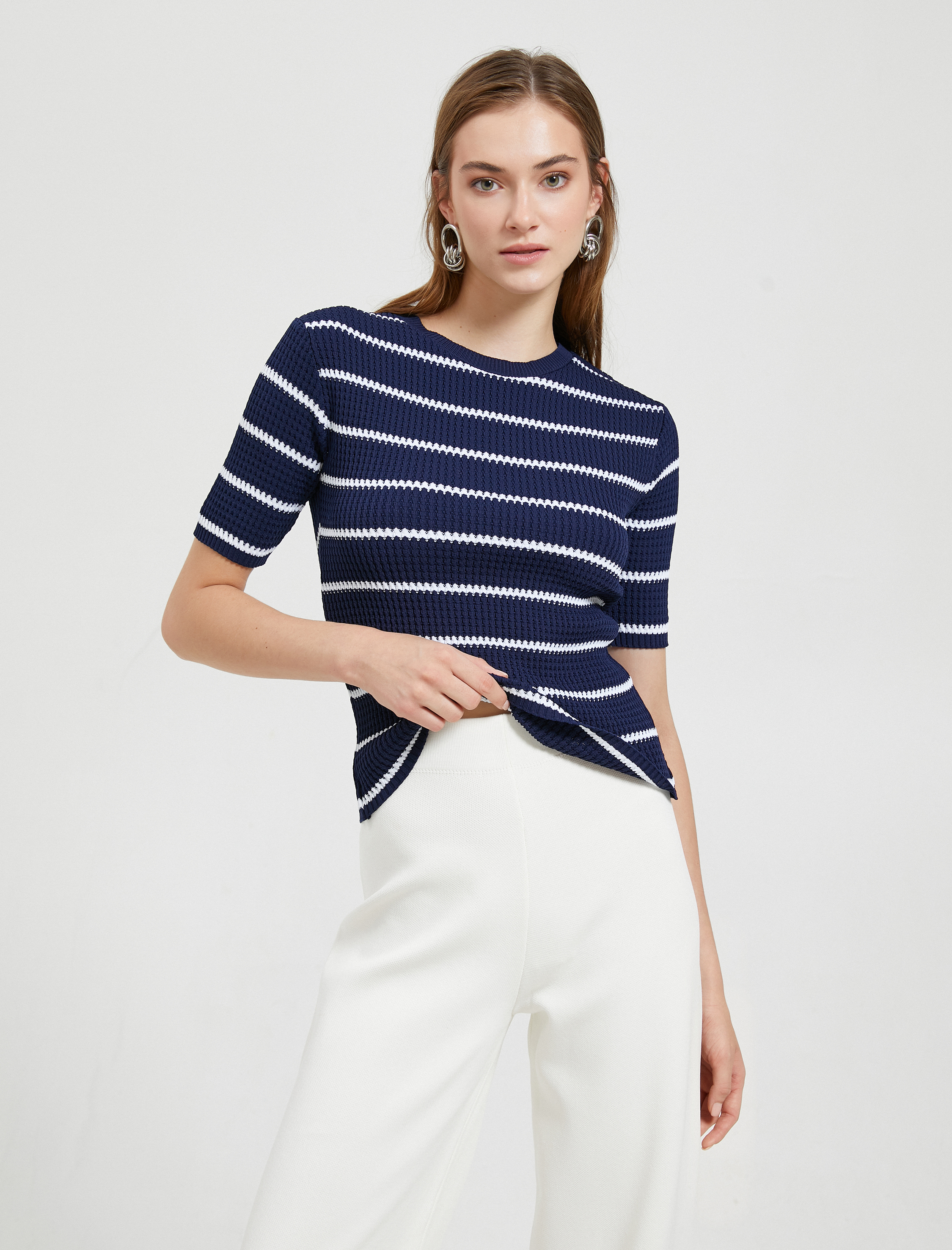   Triko Kazak Kısa Kollu Bisiklet Yaka Dokulu