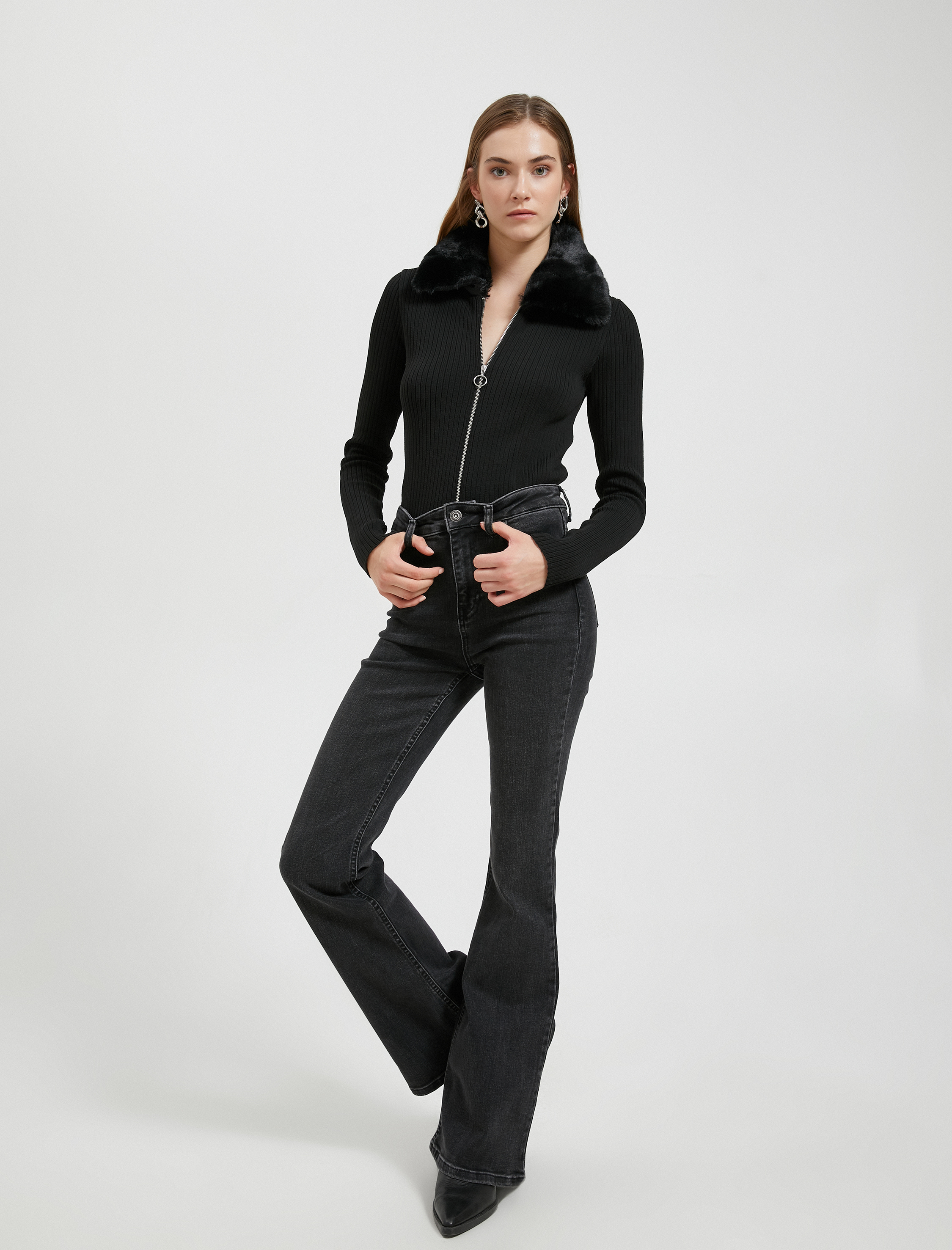   Peluş Yaka Hırka Fermuarlı Triko