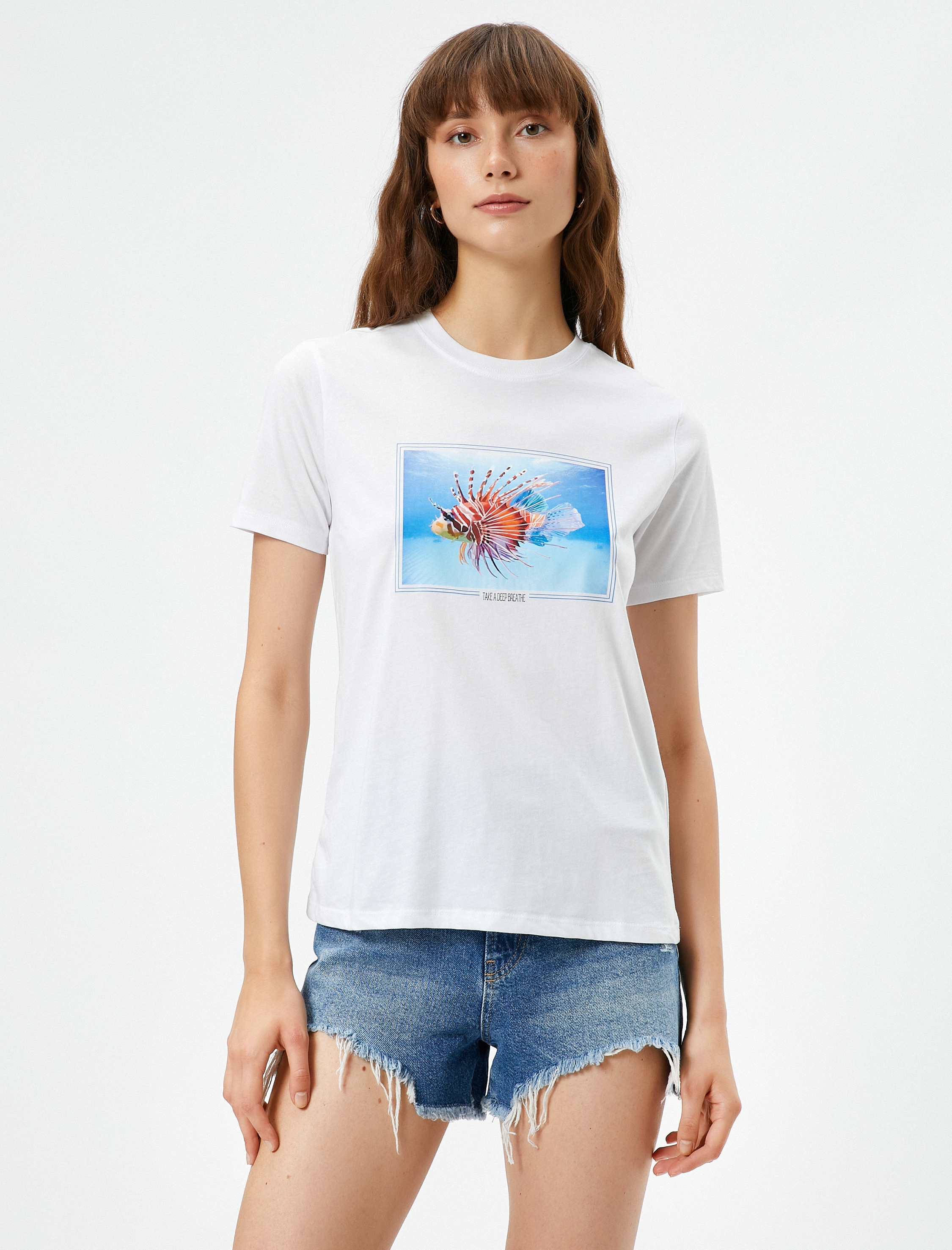   Koton X Şahika Ercümen - Bisiklet Yaka Kısa Kollu Baskılı Tişört