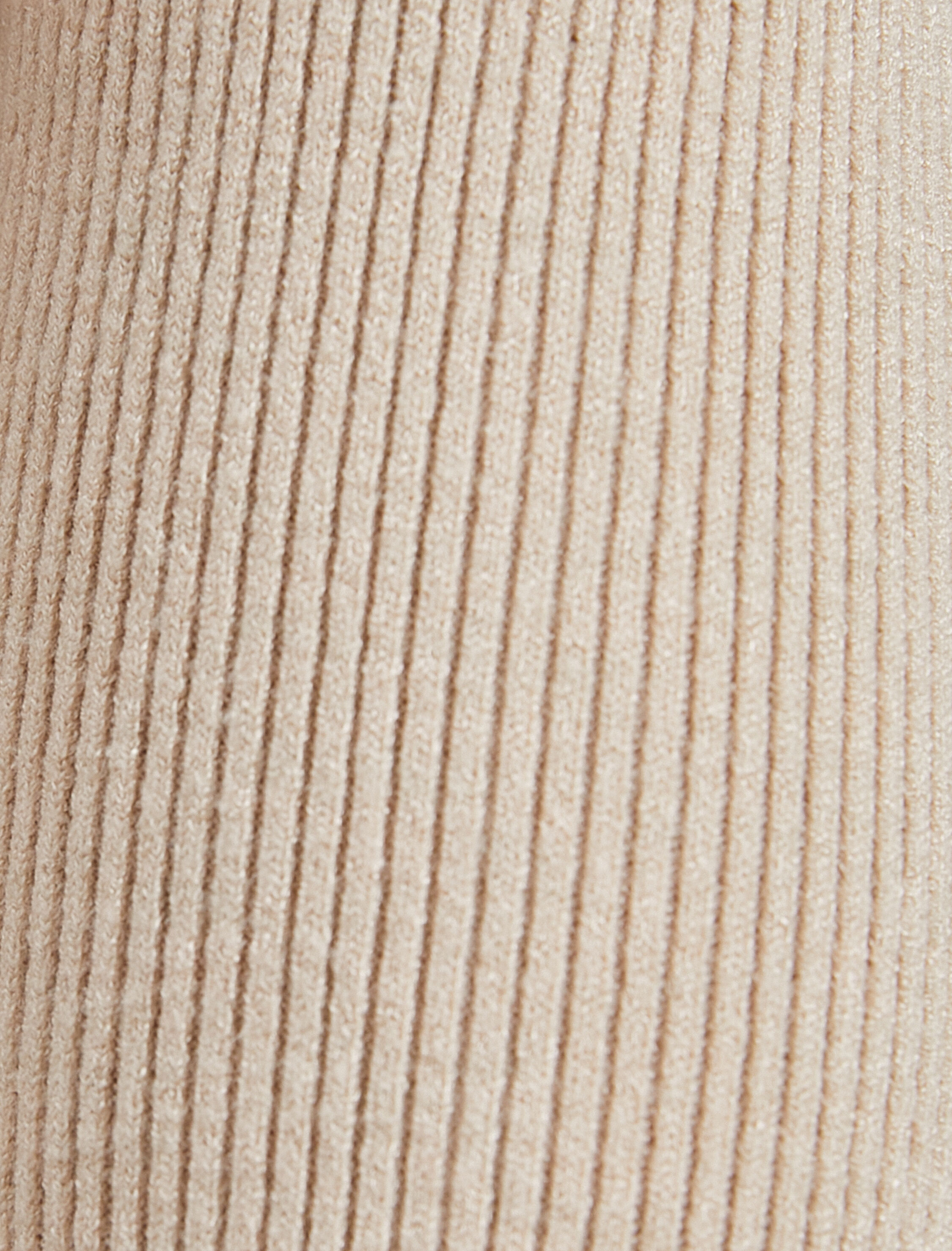   Ribanalı Triko Kazak Yaka Detaylı