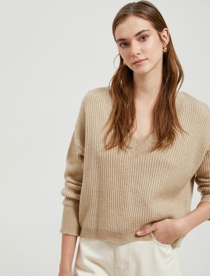  Basic V Yaka Triko Kazak Akrilik