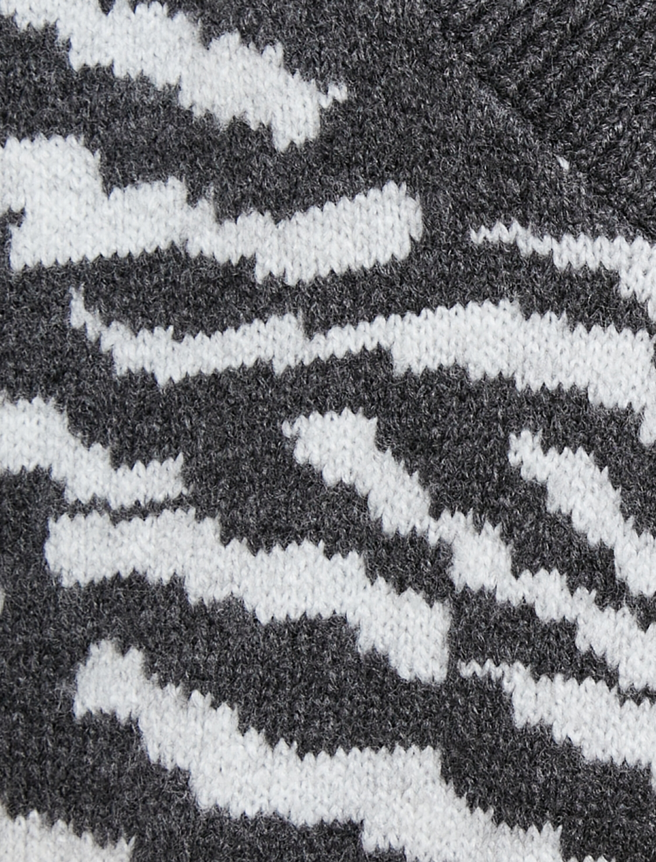   V Yaka Süveter Triko