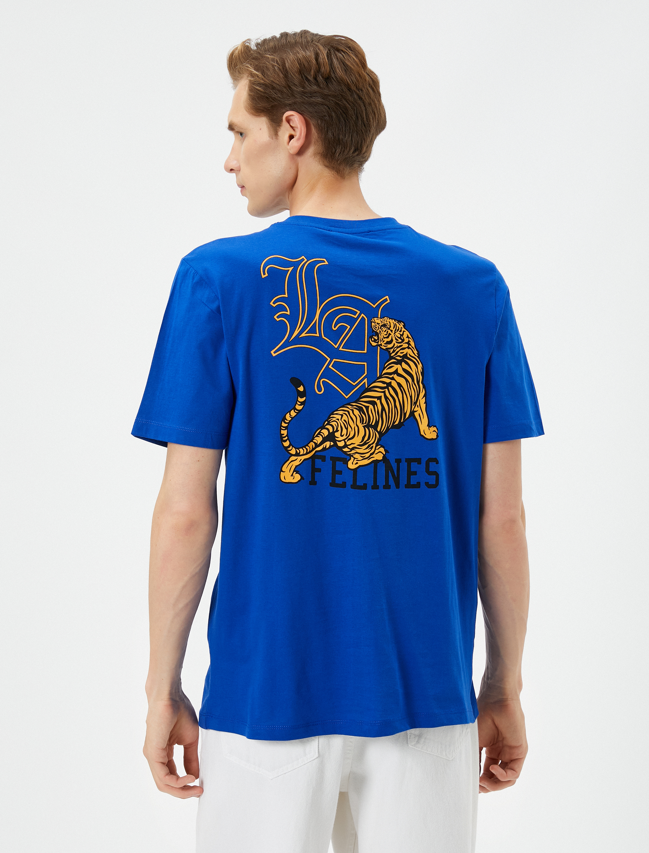   Arkası Baskılı Tişört Bisiklet Yaka Kısa Kollu Pamuklu