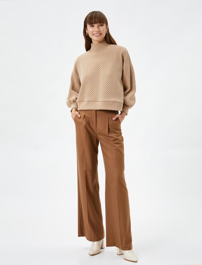  Dik Yaka Sweatshirt Balon Kollu Düşük Omuzlu