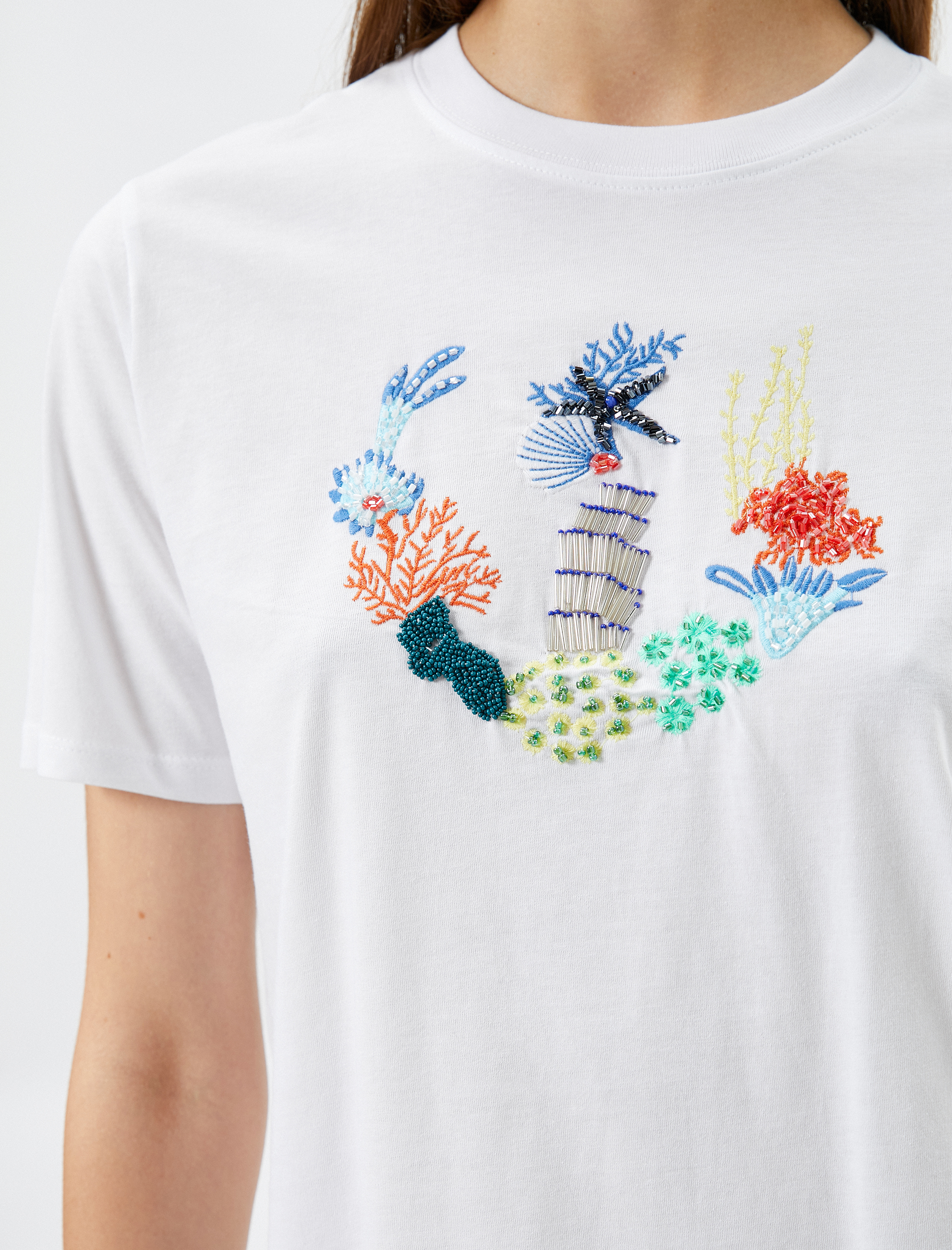   Koton X Şahika Ercümen - Marin Temalı Boncuk İşlemeli Tişört