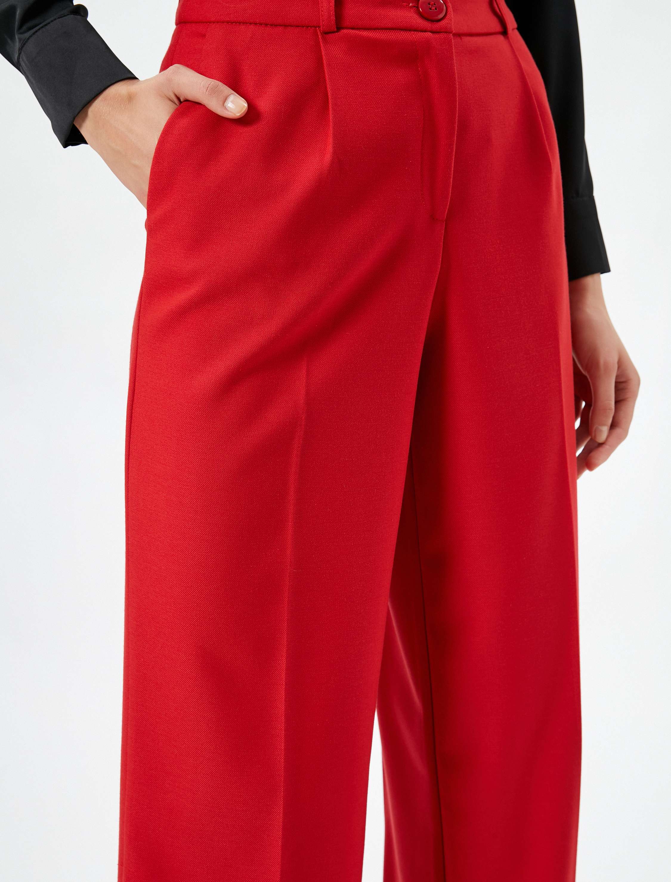   Bol Paça Pantolon Kumaş Düğmeli Normal Bel Cepli