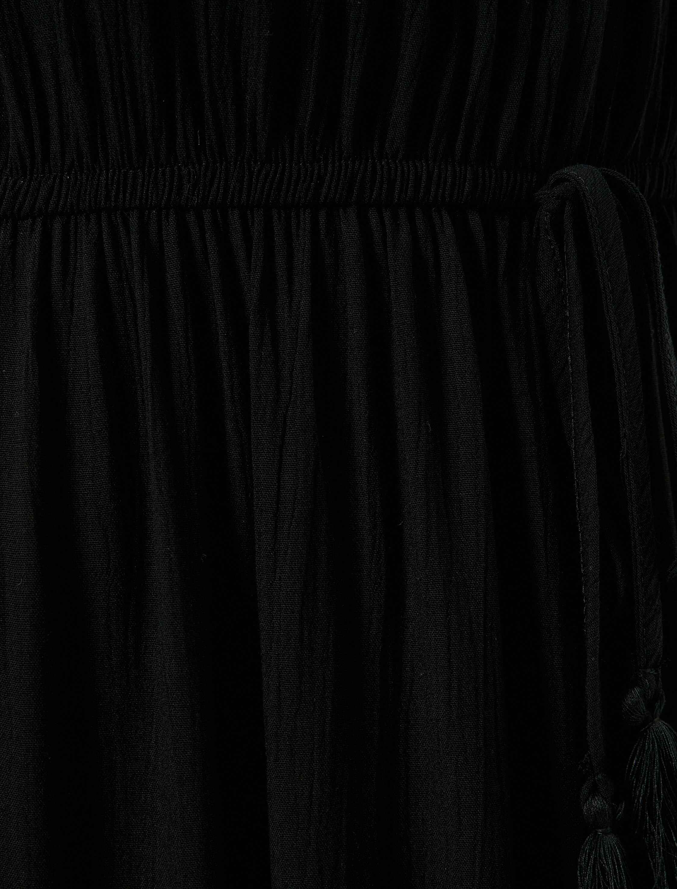   Midi Boy Fırfırlı Elbise Omzu Açık Beli Püskül Detaylı