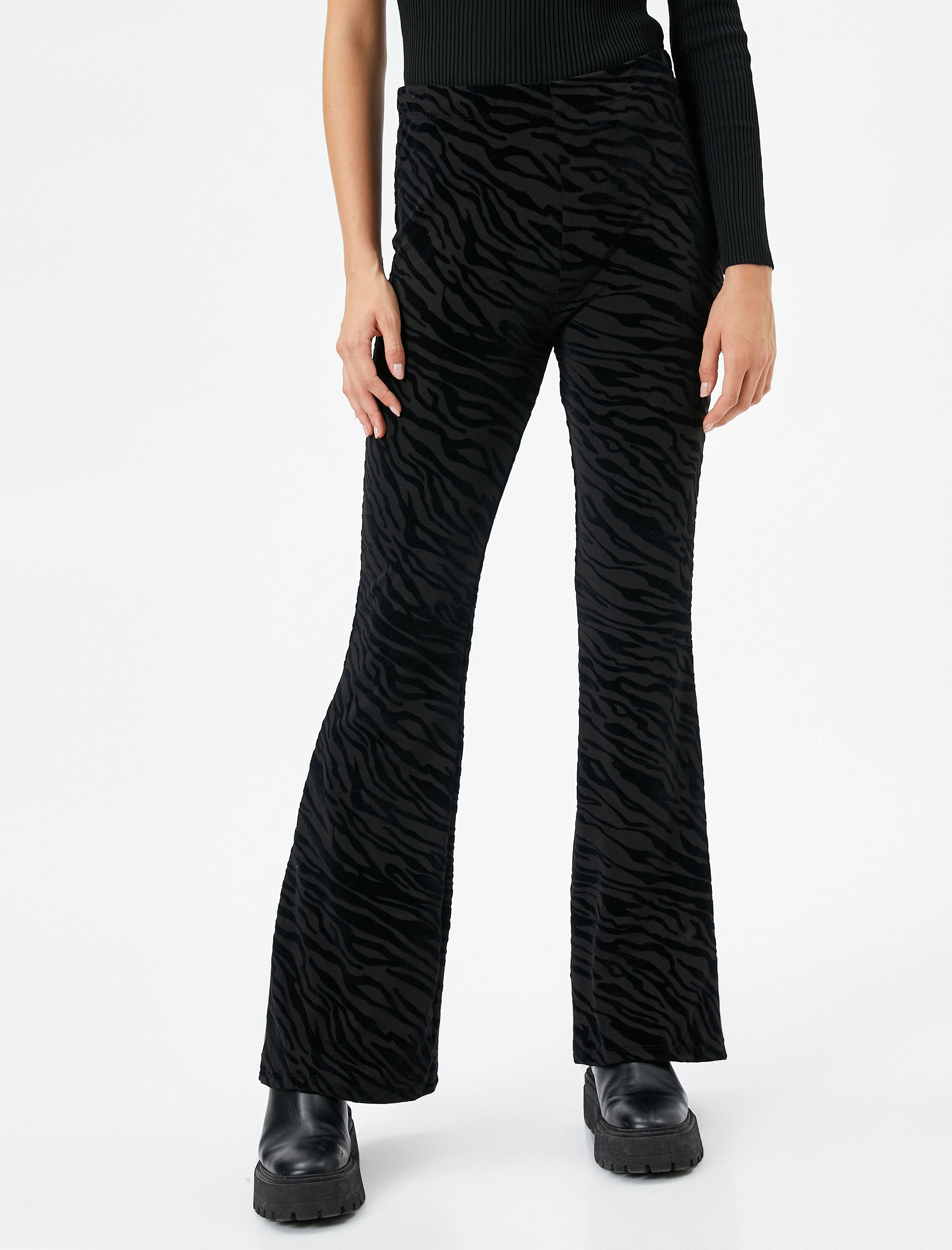   Tayt Pantolon İspanyol Paça Yüksek Bel Zebra Desenli