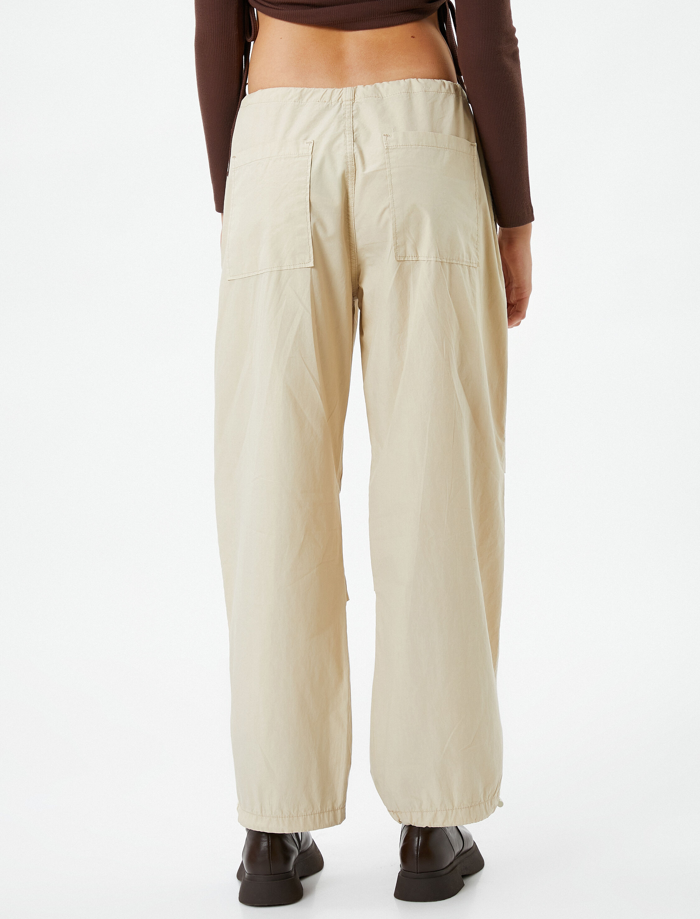   Paraşüt Pantolon Beli ve Paçası Lastikli Stoperli