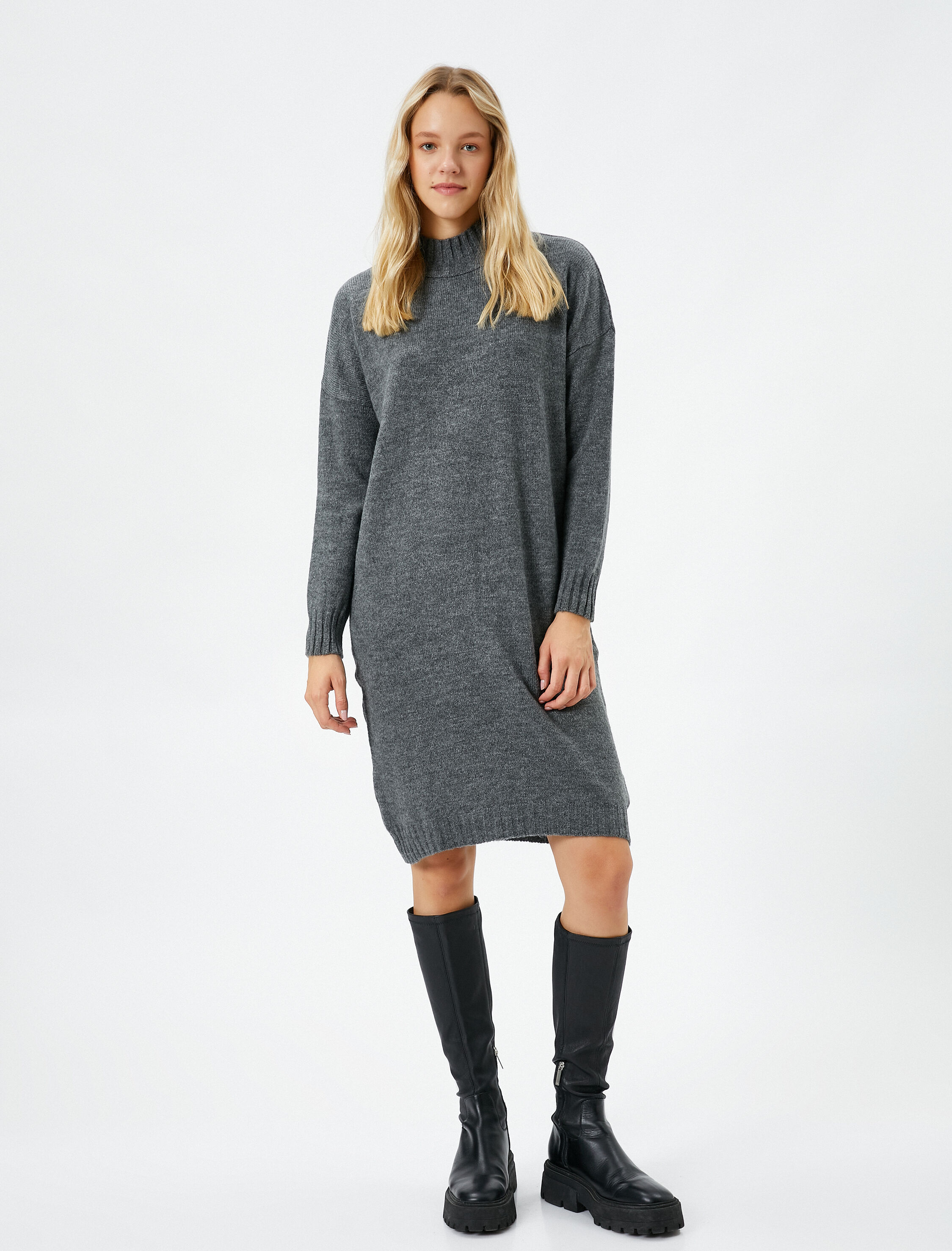   Triko Elbise Dik Yaka Uzun Kollu