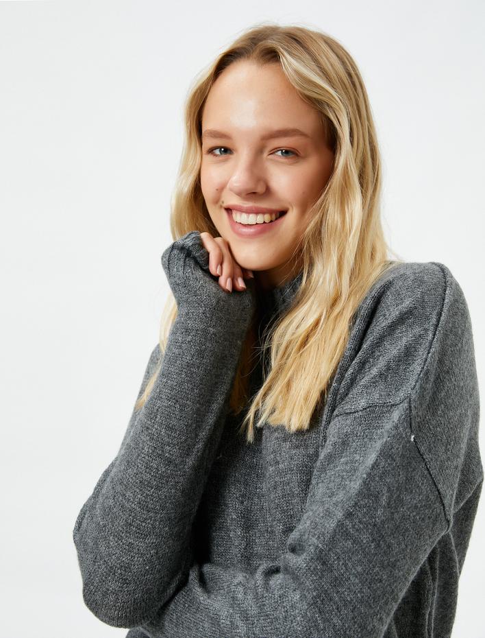  Triko Elbise Dik Yaka Uzun Kollu