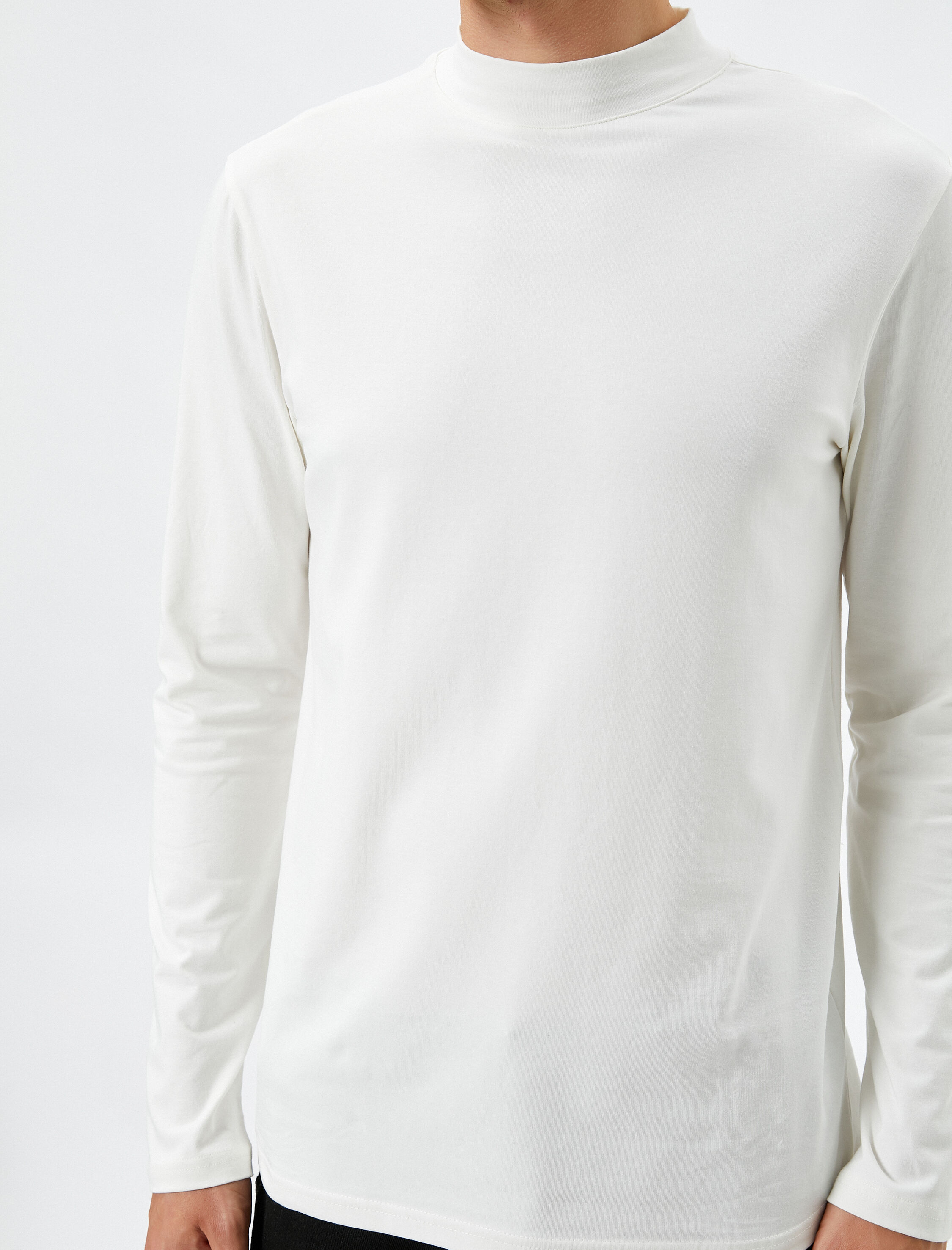   Uzun Kollu Tişört Basic Yarım Balıkçı Yaka