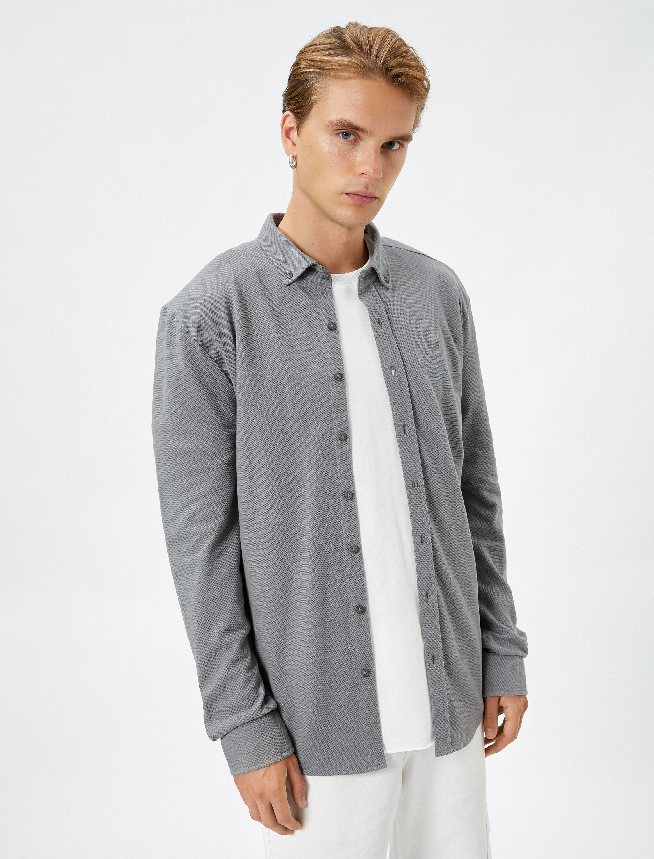   Uzun Kollu Gömlek Klasik Yaka Düğmeli Dokulu