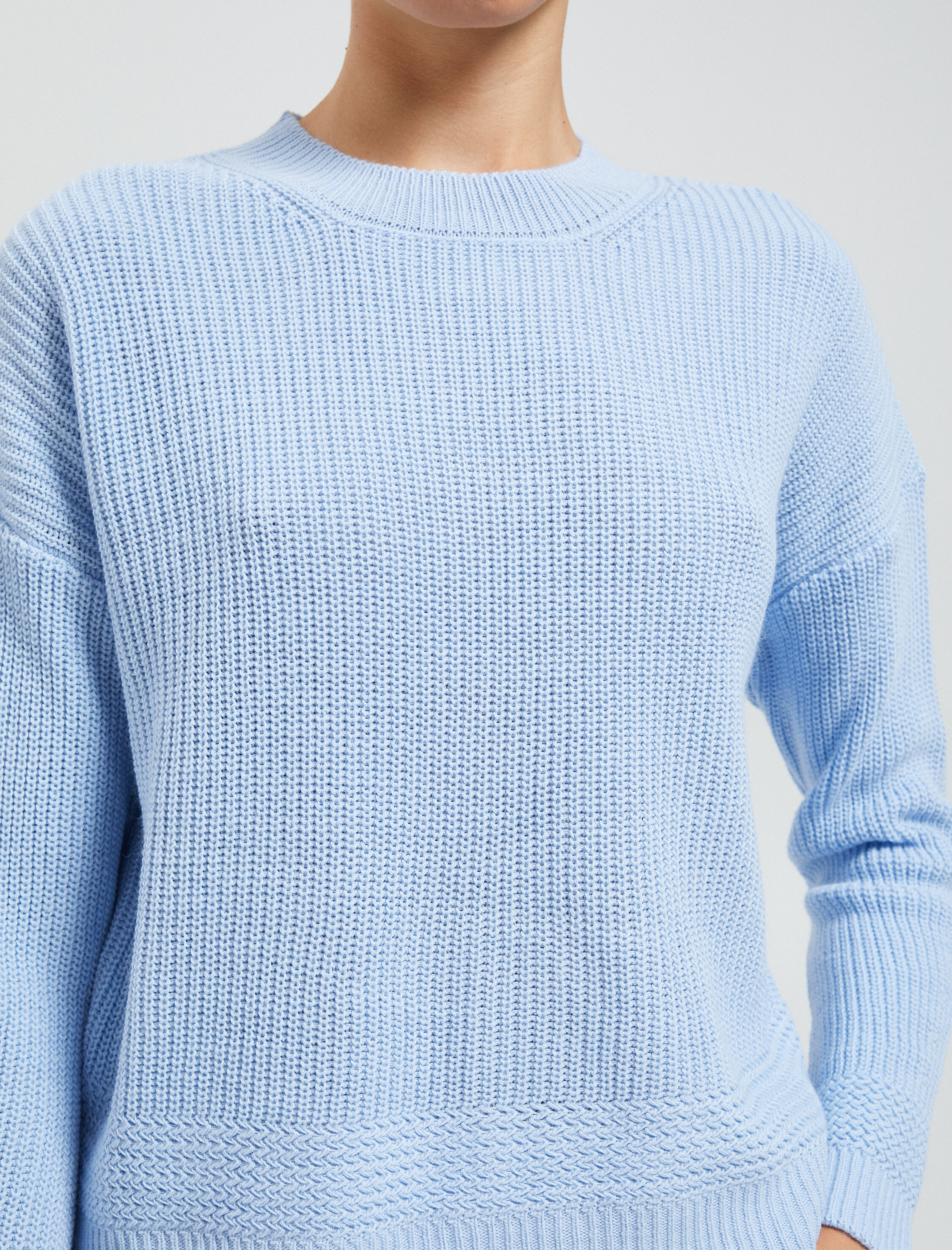 Basic Triko Kazak Yuvarlak Yaka Uzun Kollu