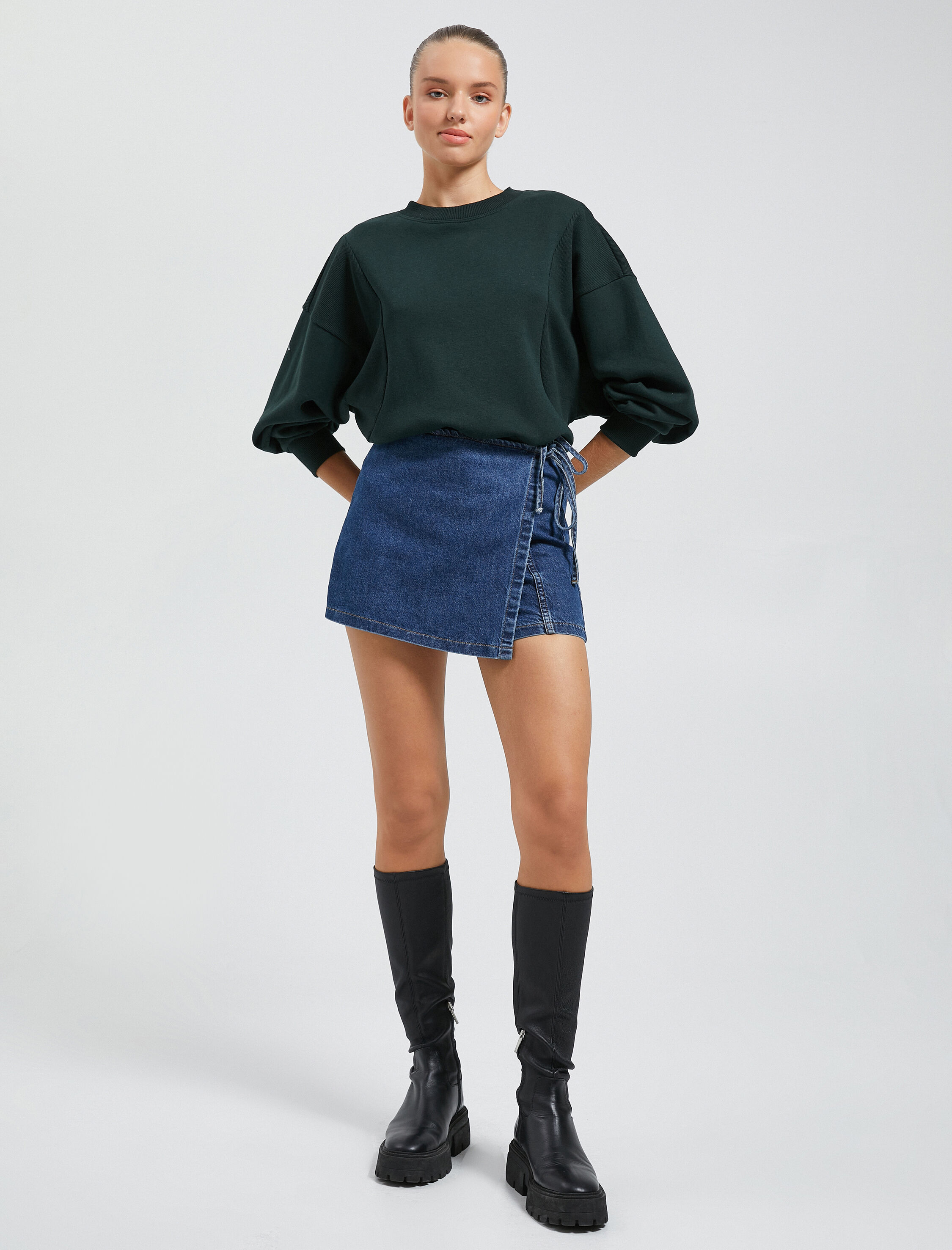   Şardonlu Bisiklet Yaka Sweatshirt Reglan Kollu Ribanalı