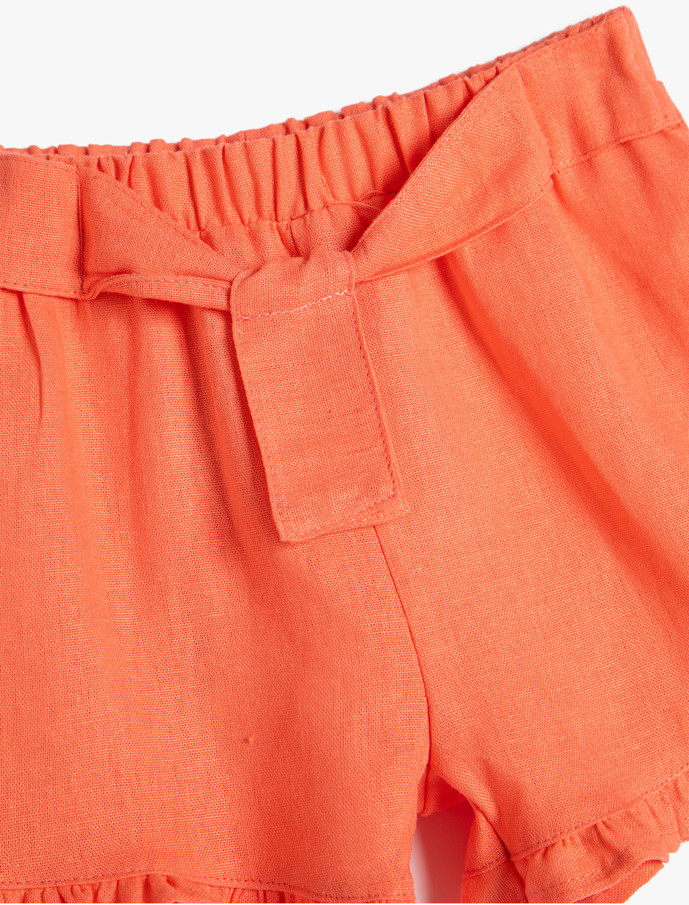  Kız Bebek Keten Şort Fırfırlı Beli Lastikli Kemer Detaylı