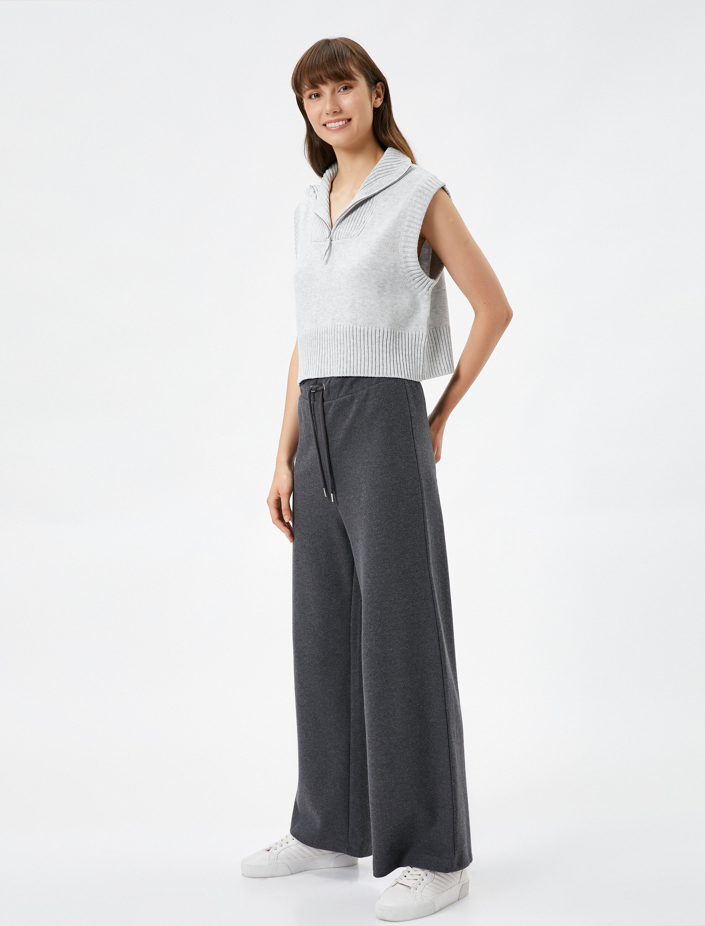 Bol Paça Eşofman Altı Beli Bağcıklı Fitilli