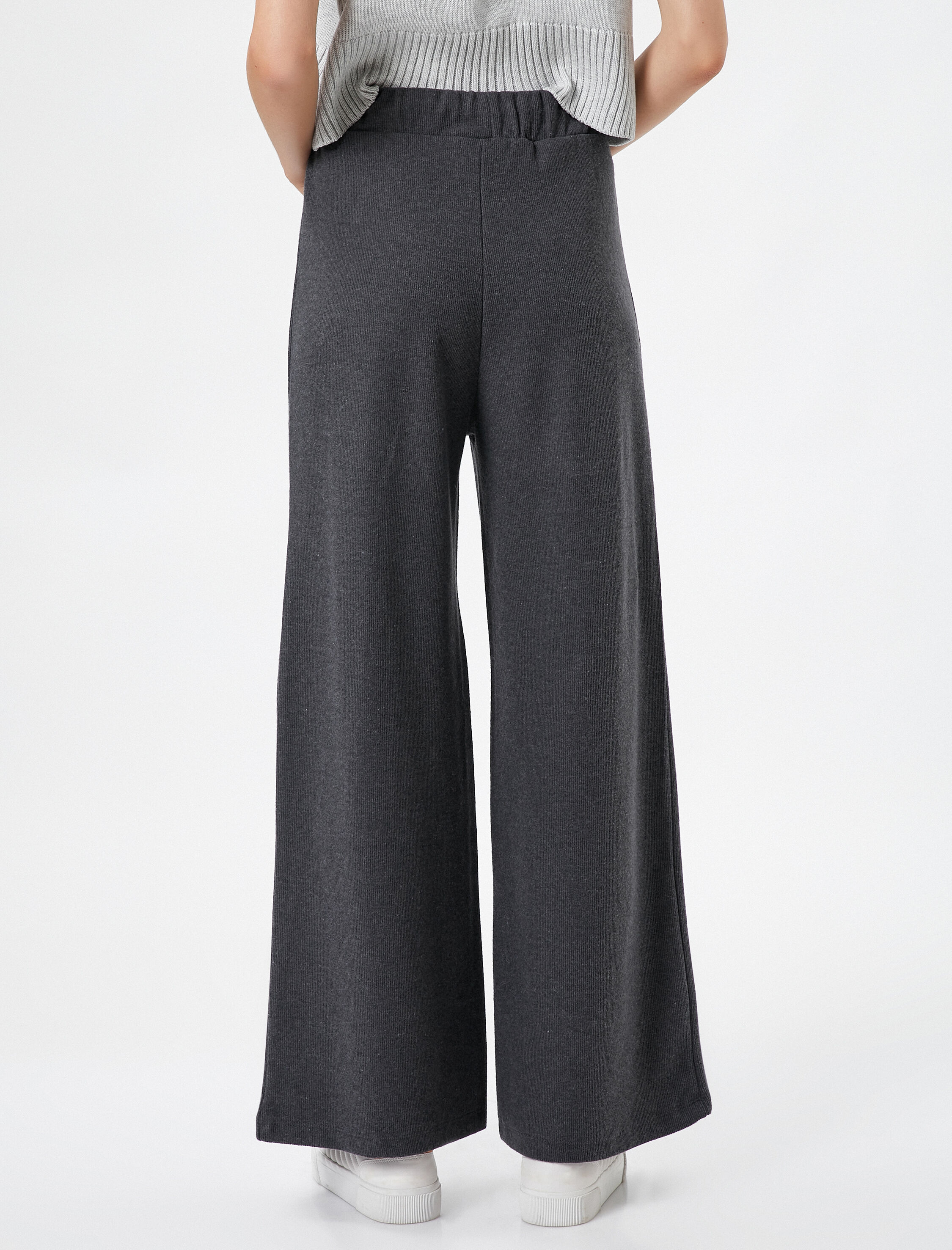 Bol Paça Eşofman Altı Beli Bağcıklı Fitilli