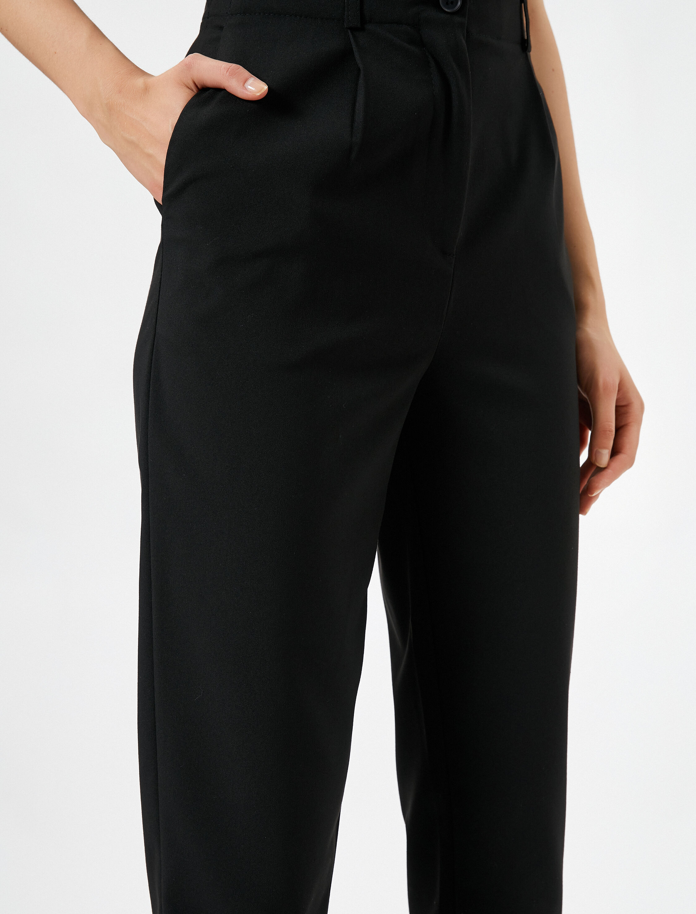   Kumaş Pantolon Yüksek Bel Pile Detaylı Cepli Düğmeli