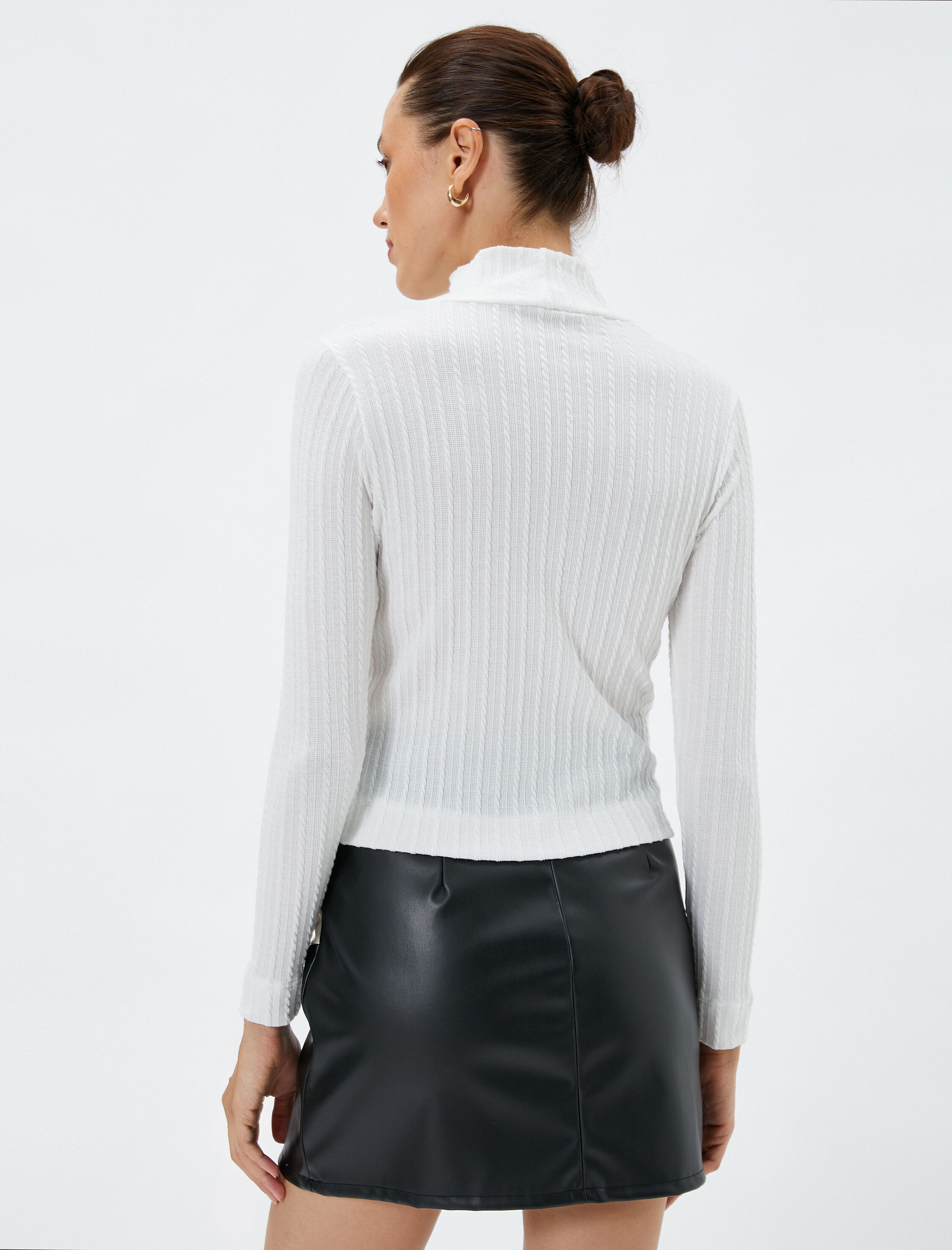   Uzun Kollu Tişört Balıkçı Yaka Saç Örgüsü Desenli