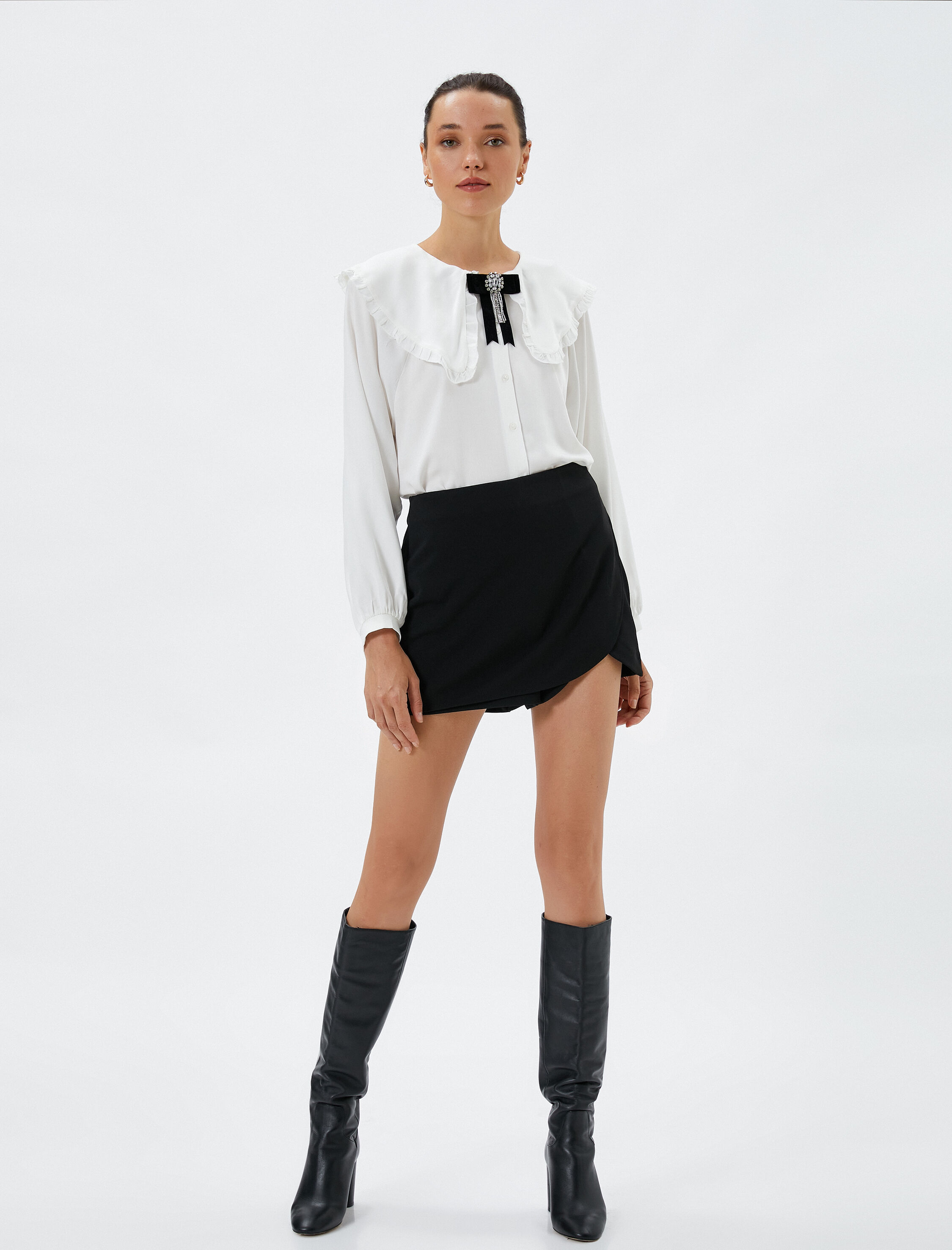   Bebe Yaka Gömlek Balon Kollu Düğmeli Viskon