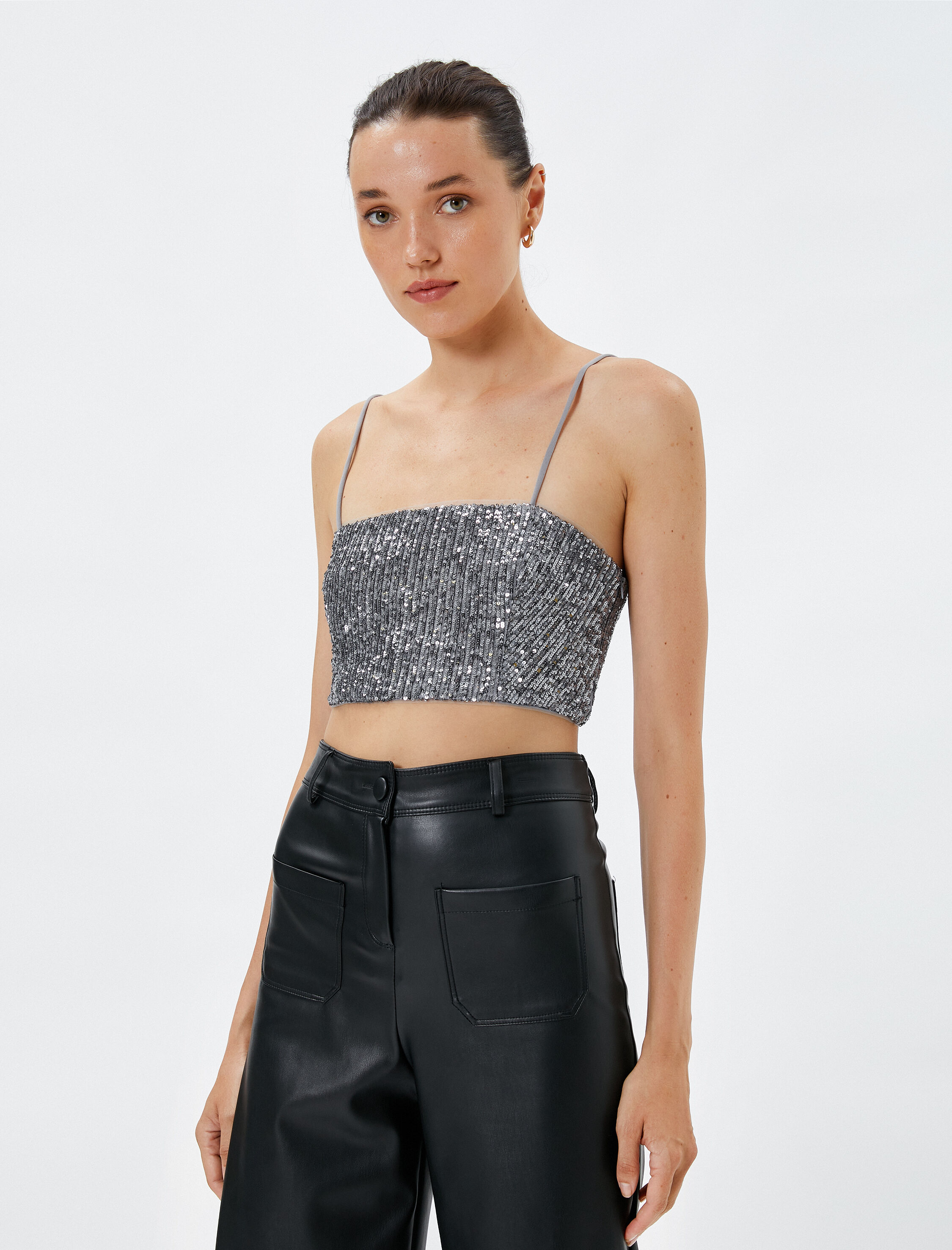   Crop Üst Pul Payetli Metalik İnce Askılı Slim Fit